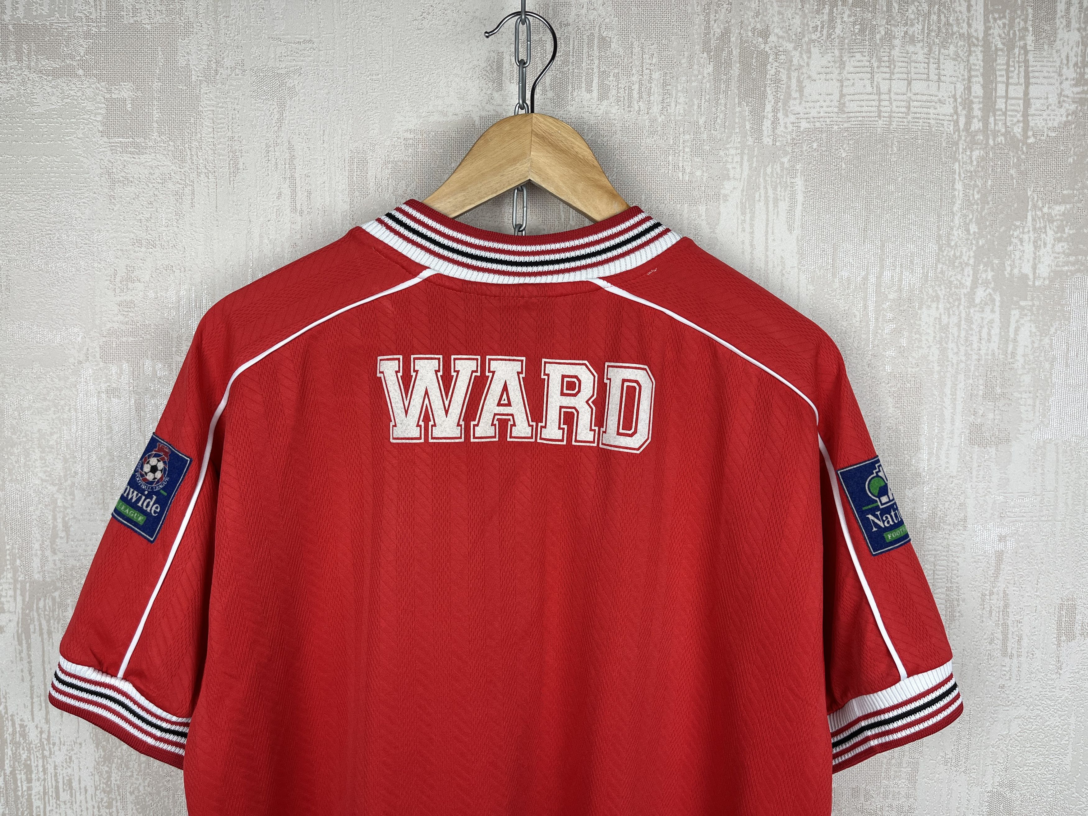 Vintage Barnsley FC WARD 1998 1999 Admiral Home Soccer Jersey Size US M / EU 48-50 / 2 - 20 Thumbnail