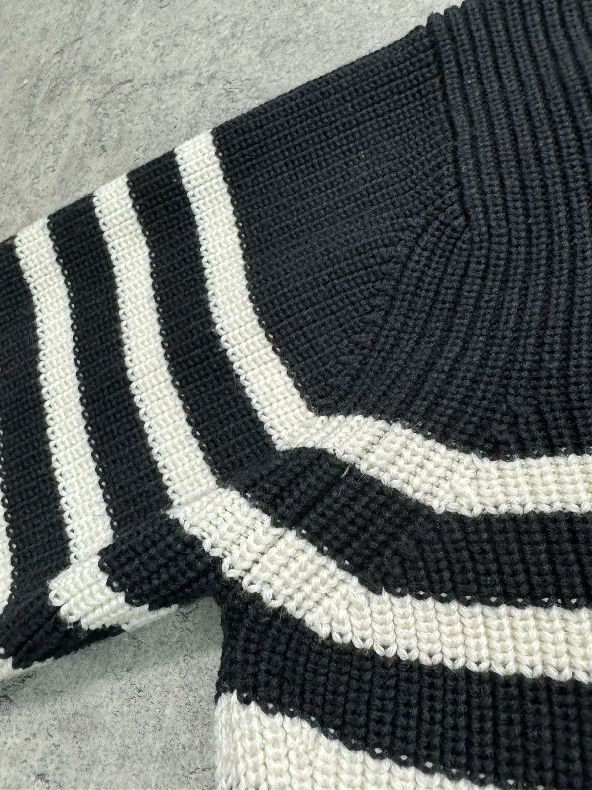 Cos CROPPED COS WOOL BLEND SWEATER KNIT BOXY COLLAR ZIP STRIPED Size US M / EU 48-50 / 2 - 4 Thumbnail