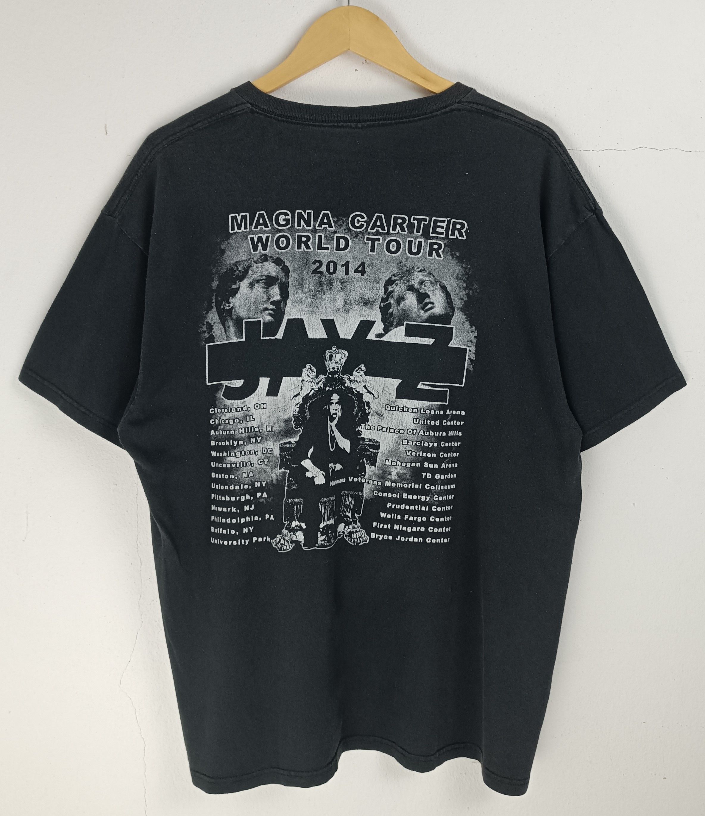 Rap Tees THRASHED FADED VINTAGE 2014 JAY-Z MAGNA CARTER TOUR RARE Size US XL / EU 56 / 4 - 4 Thumbnail