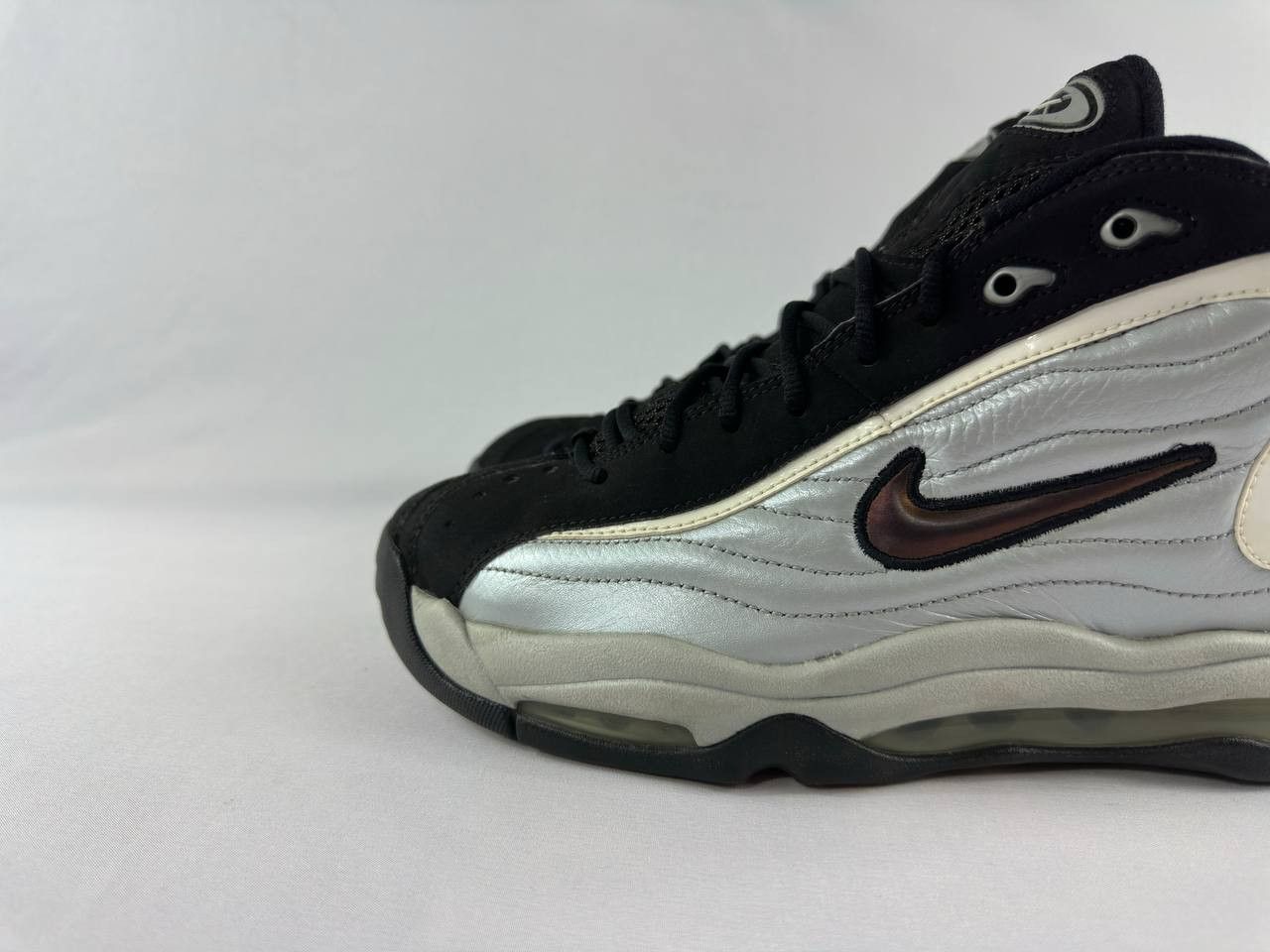 Nike Nike Air Total Max Uptempo 'Metallic Silver Black' 2010 Size US 8 / EU 41 - 8 Thumbnail
