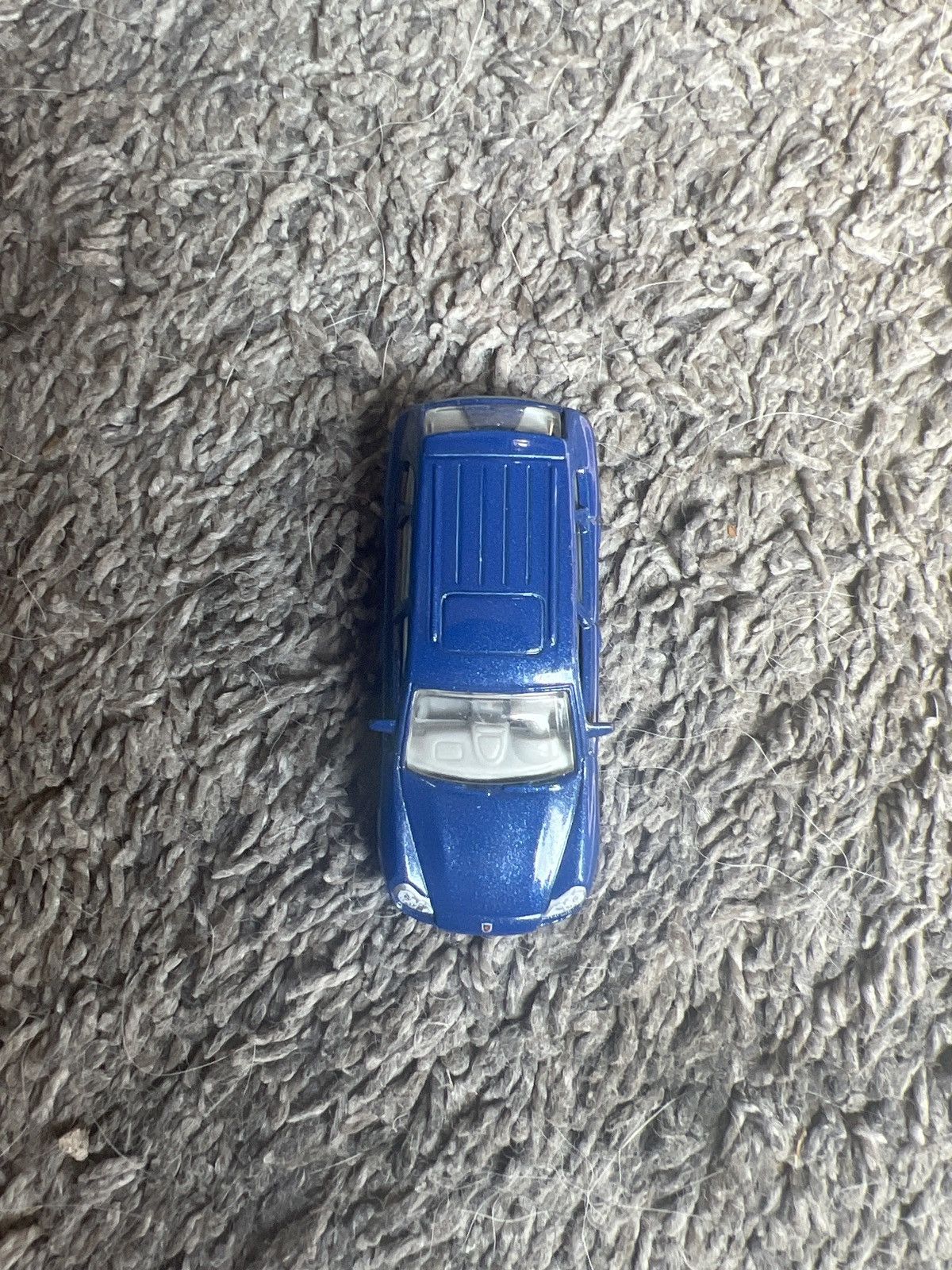 Porsche Design 2004 Mattel Matchbox Porsche Cayenne Turbo Size ONE SIZE - 2 Thumbnail