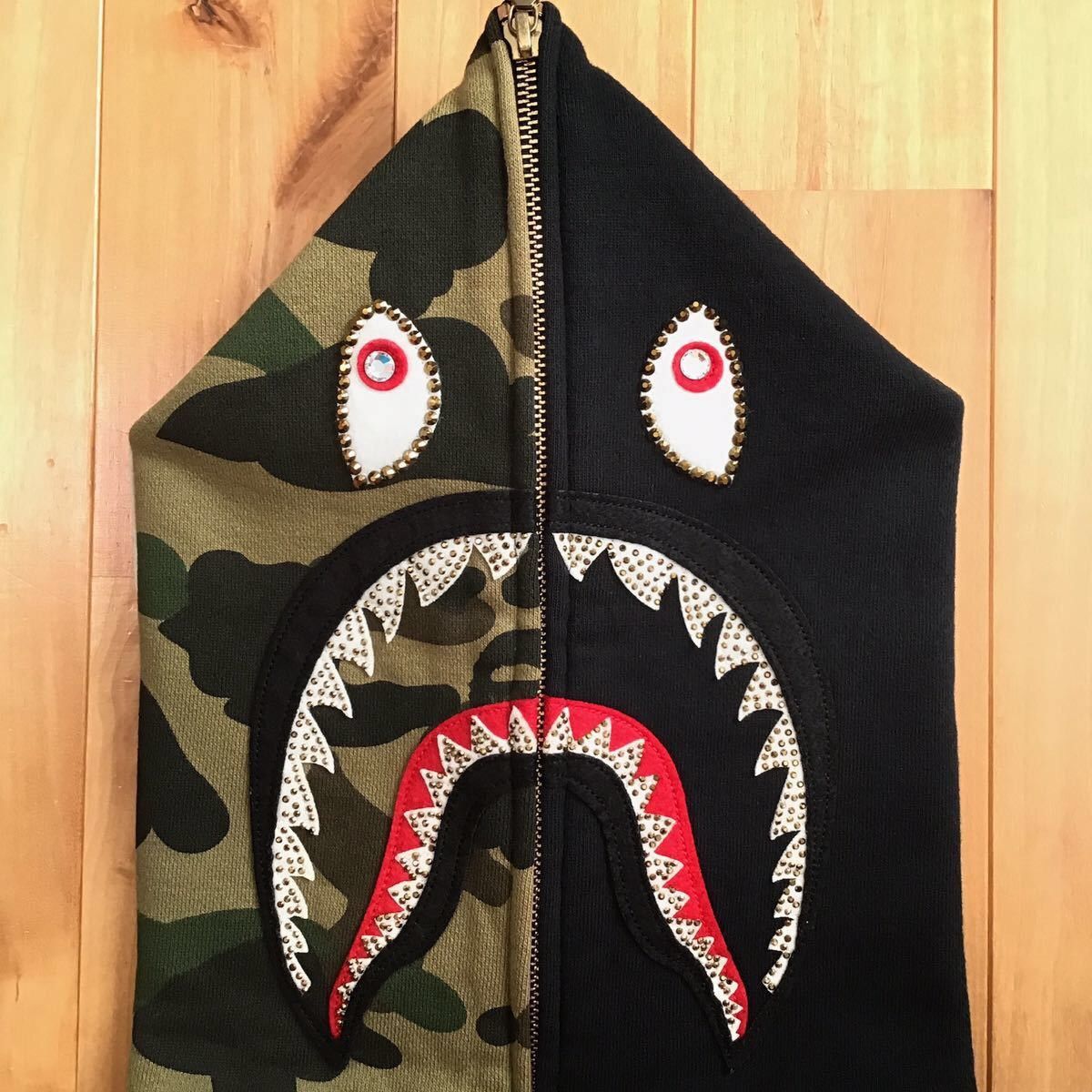 Bape × Swarovski 2014 Swarovski Shark full zip hoodie BAPE a bathing ape Size US S / EU 44-46 / 1 - 3 Thumbnail