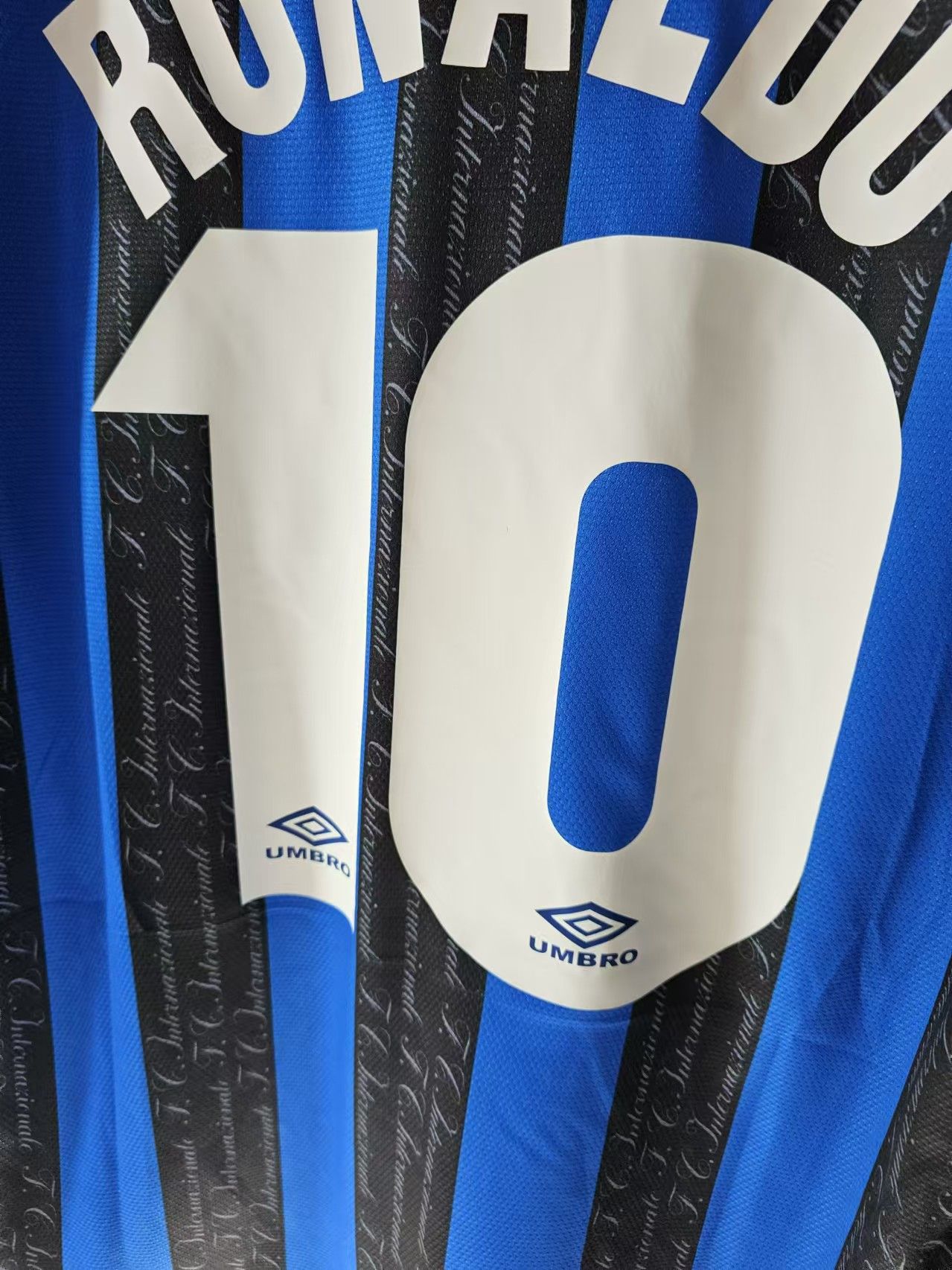 Other 1997 1998 Inter Milan 10 Ronaldo Jersey R9 Jersey Size US L / EU 52-54 / 3 - 4 Thumbnail