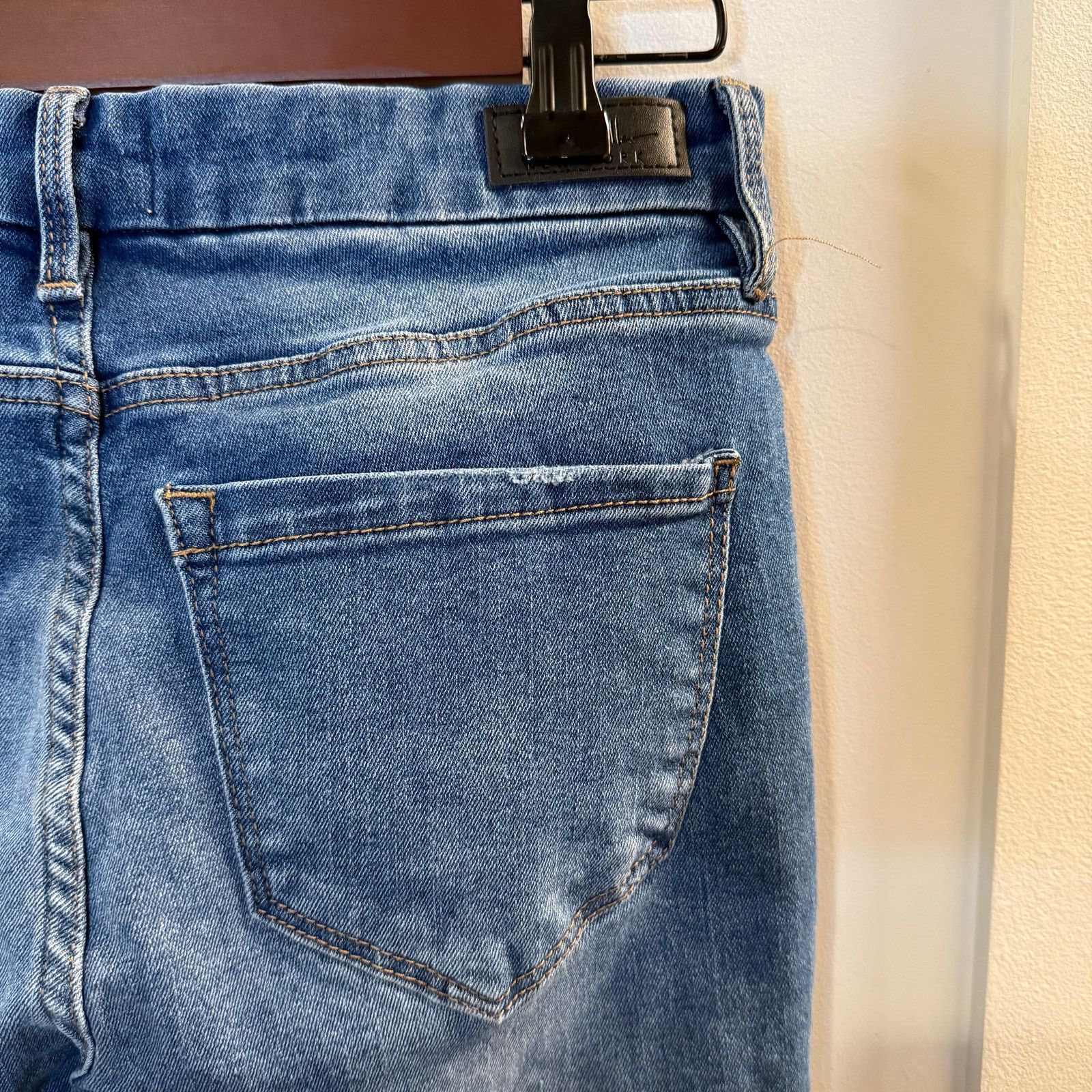 Nicole Miller Nicole Miller Women’s Soho Straight Cropped Jeans Size 4 Size 27" / US 4 / IT 40 - 6 Thumbnail