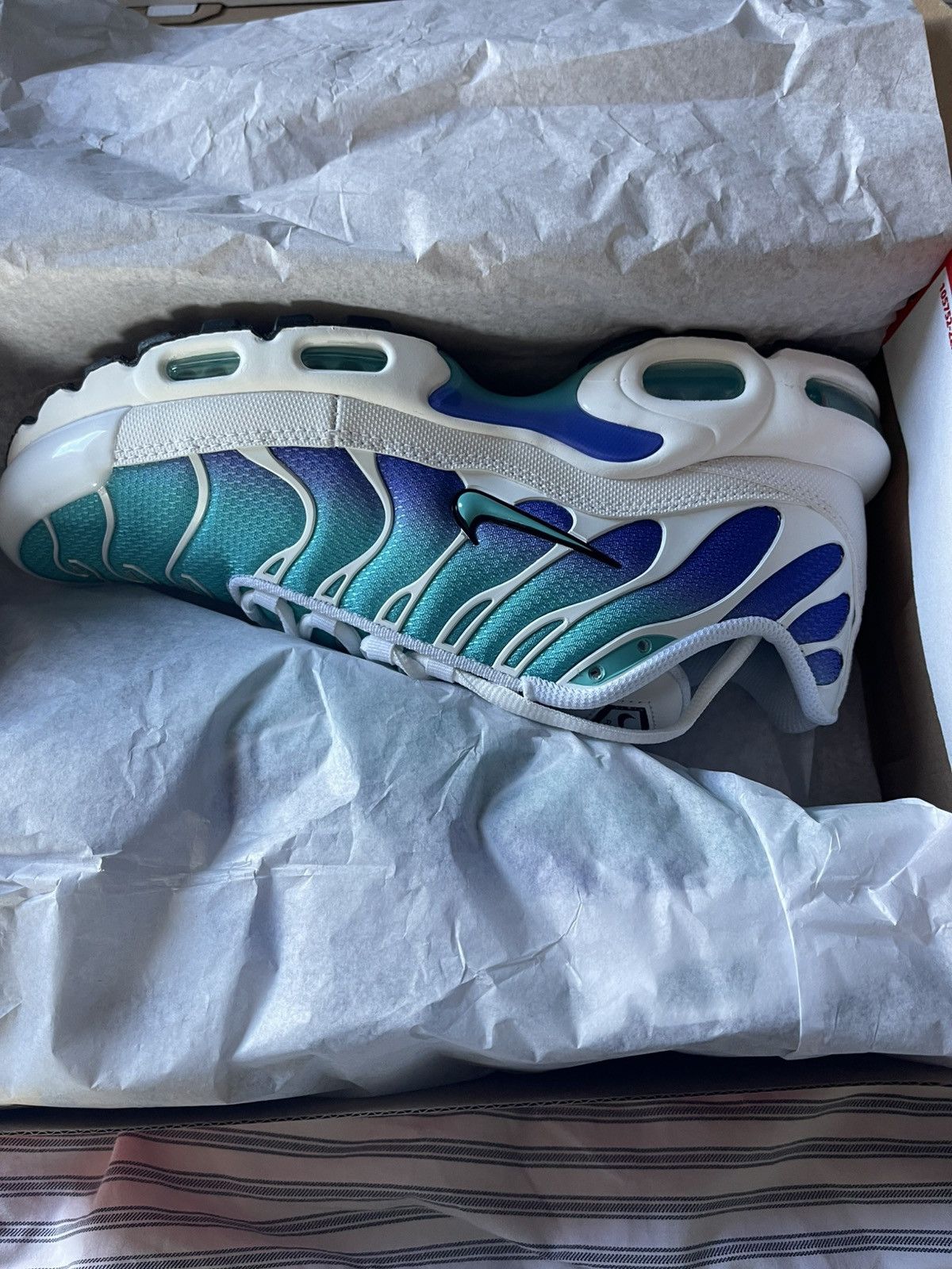 Other Air Max plus White/dusty captus Size US 9.5 / EU 42-43 - 9 Thumbnail