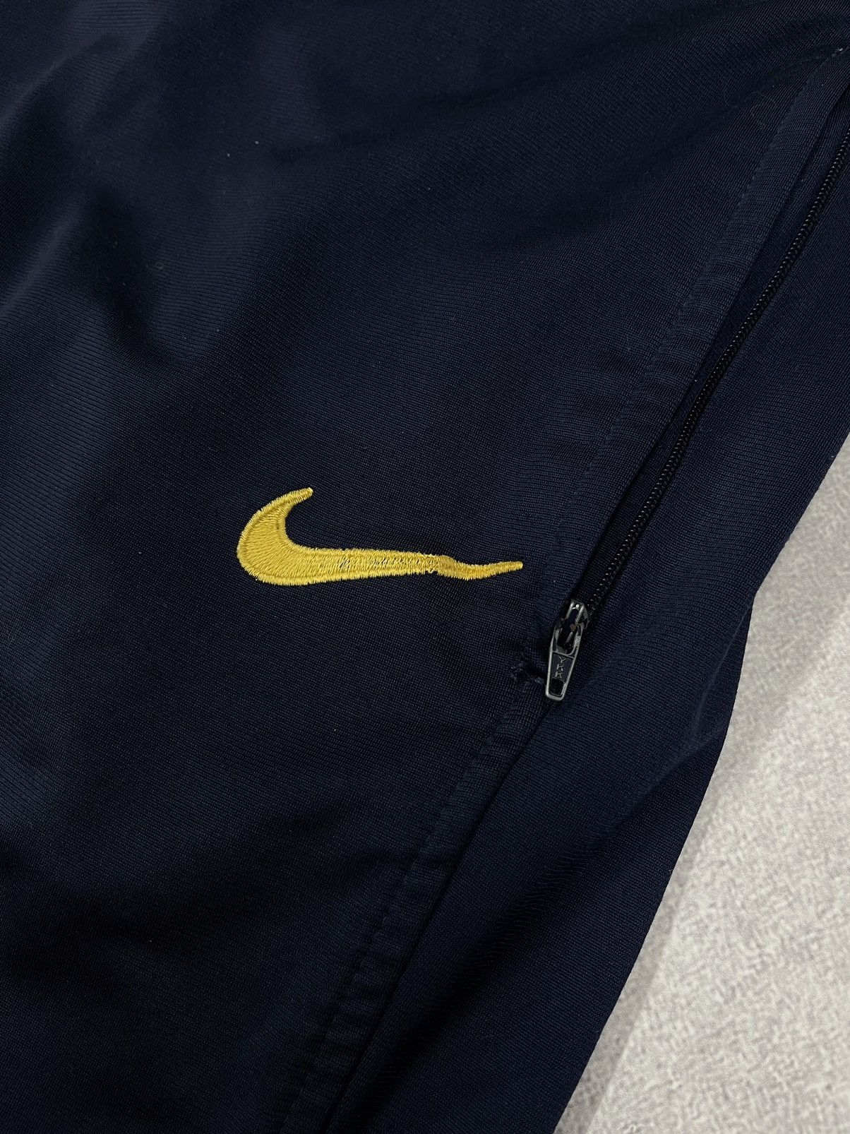 Nike Vintage Nike Double Big Logo Swoosh Navy Sweatpants Y2K ACG Size US 34 / EU 50 - 5 Thumbnail