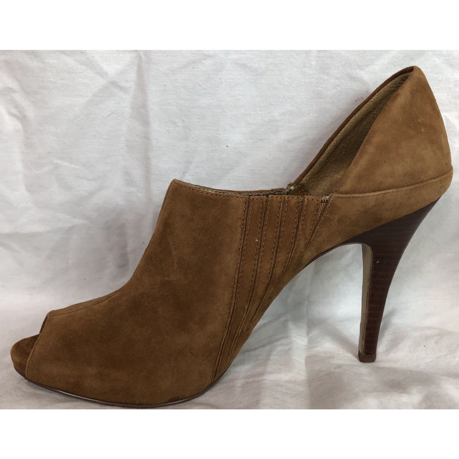 Guess GUESS Peep Toe Pump Womens 8 Camel Brown Suede 4 1/2” Heel Elastic Panels Pump Stiletto Shoes Size US 8 / IT 38 - 5 Thumbnail