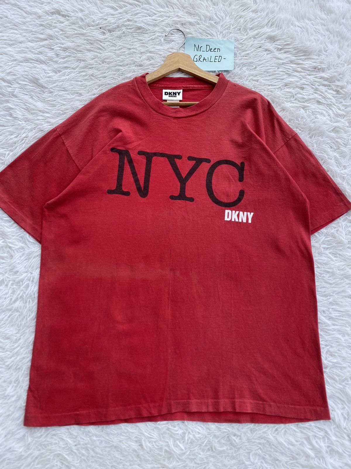 DKNY Rare Vintage NYC DKNY Tshirt Size US L / EU 52-54 / 3 - 4 Thumbnail