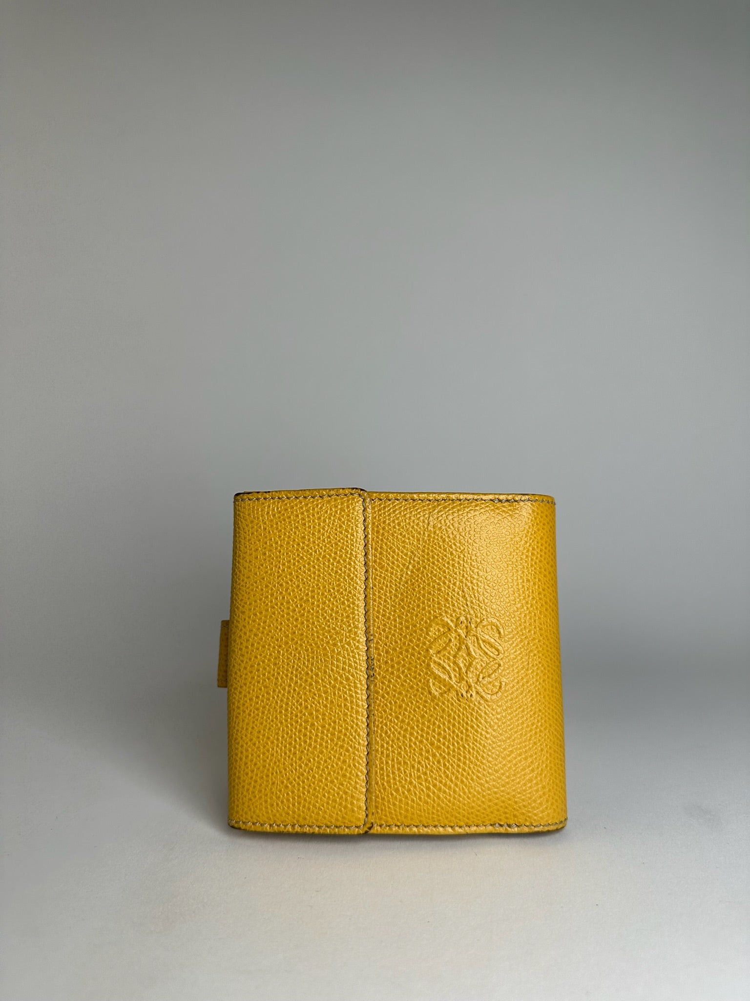 Loewe Vintage Anagram Snake Emblossed Leather Wallet Yellow Size ONE SIZE - 1 Thumbnail
