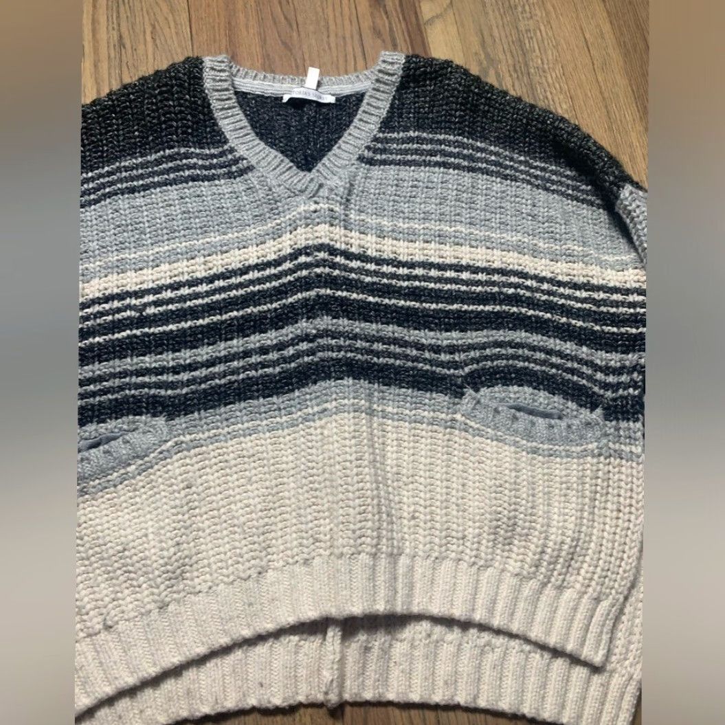 Victoria's Secret Victoria's Secret XS sweater Multicolor Pullover Women XS Regular Pullover Victoria's Secret Women XS Multicolor Pullover Size XS / US 0-2 / IT 36-38 - 3 Thumbnail