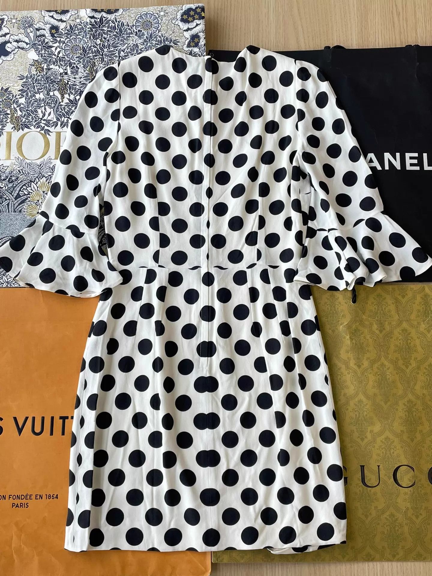 Dolce & Gabbana DG Black & White Polkadot Ruffle-Sleeve Dress Size 40 Size S / US 4 / IT 40 - 2 Thumbnail