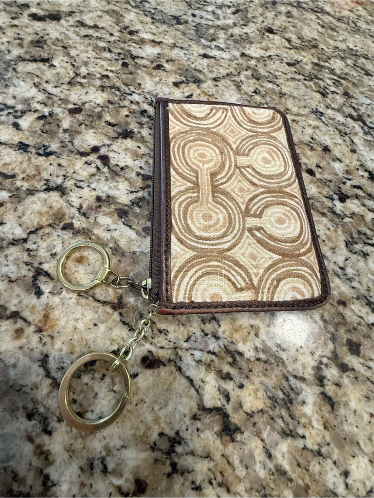 Other Wristlet with keychain swirled tan cream brown zip closure Size ONE SIZE - 1 Thumbnail
