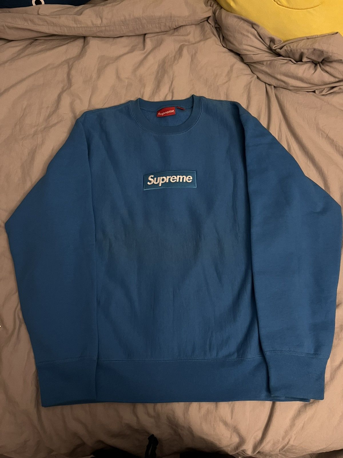 Supreme Supreme bright royal blue box logo crewneck Size US L / EU 52-54 / 3 - 1 Thumbnail