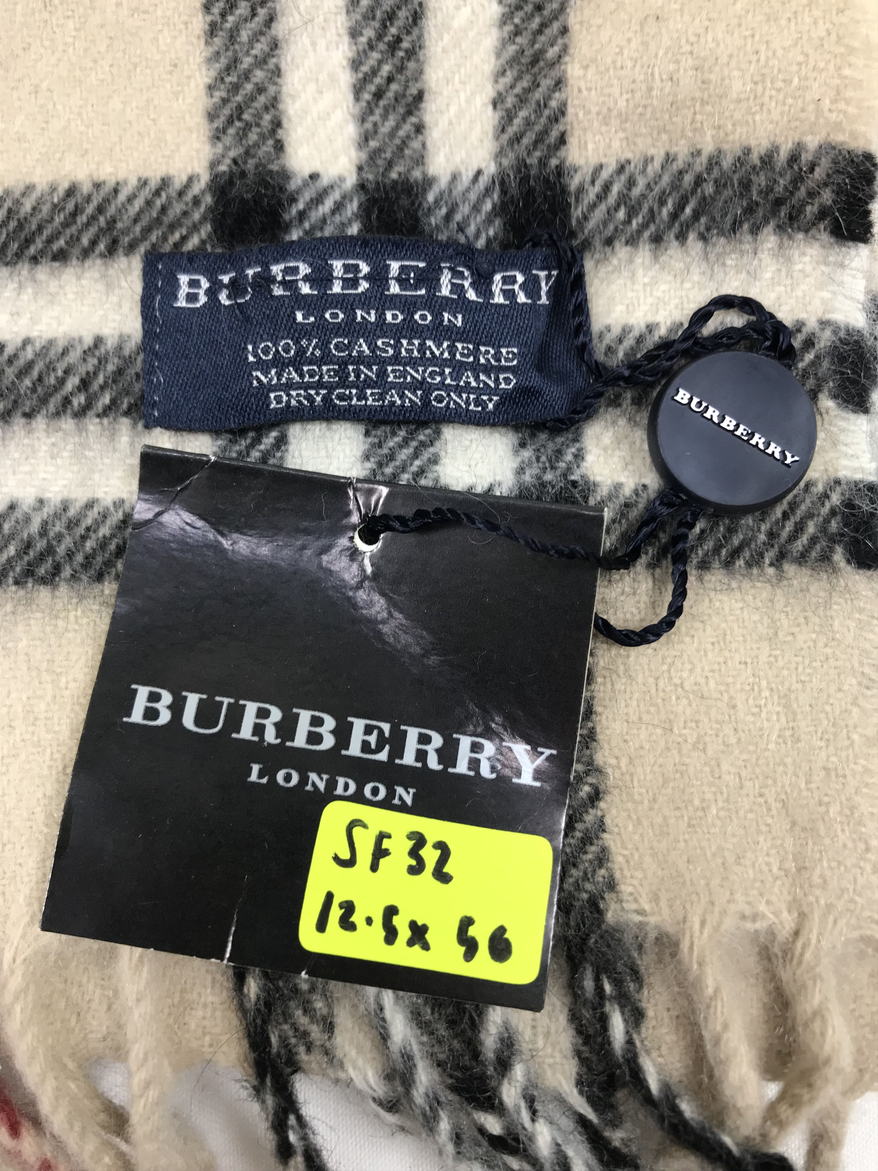 Burberry Burberry Scarf / Muffler / Neckwear Size ONE SIZE - 5 Thumbnail