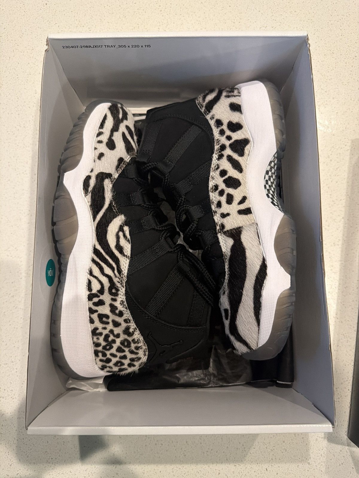 Jordan Brand WMNS Air Jordan 11 Retro Animal Instinct Size US 7.5 / EU 40-41 - 7 Thumbnail