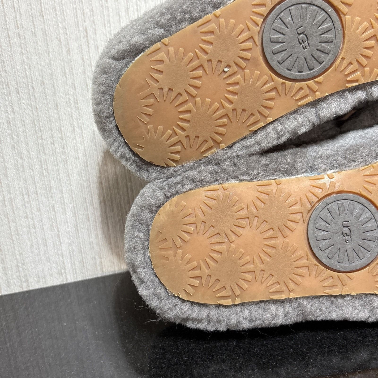 Ugg UGG Fluff Yeah Slide Slippers Womens Size 8 US 1095119 Gray Size US 8 / IT 38 - 12 Thumbnail