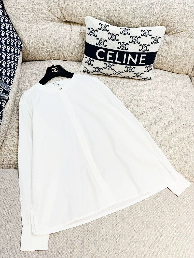 Chanel Chanel White round-neck glazed button long-sleeved shirt Size XS / US 0-2 / IT 36-38 - 2 Thumbnail