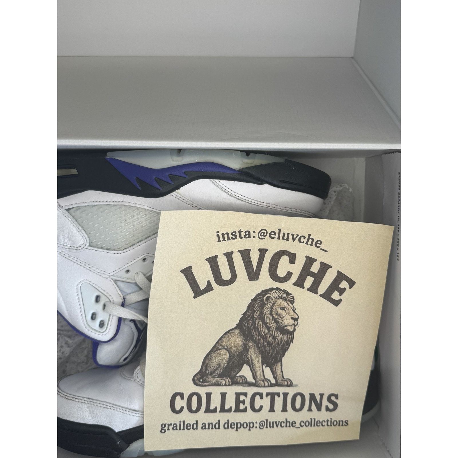 Jordan Brand Air Jordan 5 Retro Shoes White Dark Concord Black W OG Box Size US 10 / EU 43 - 10 Thumbnail