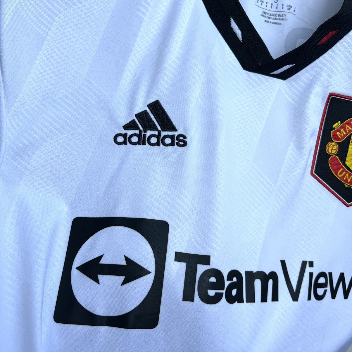 Adidas Manchester united soccer jersey football t shirt martinez Size US S / EU 44-46 / 1 - 2 Thumbnail