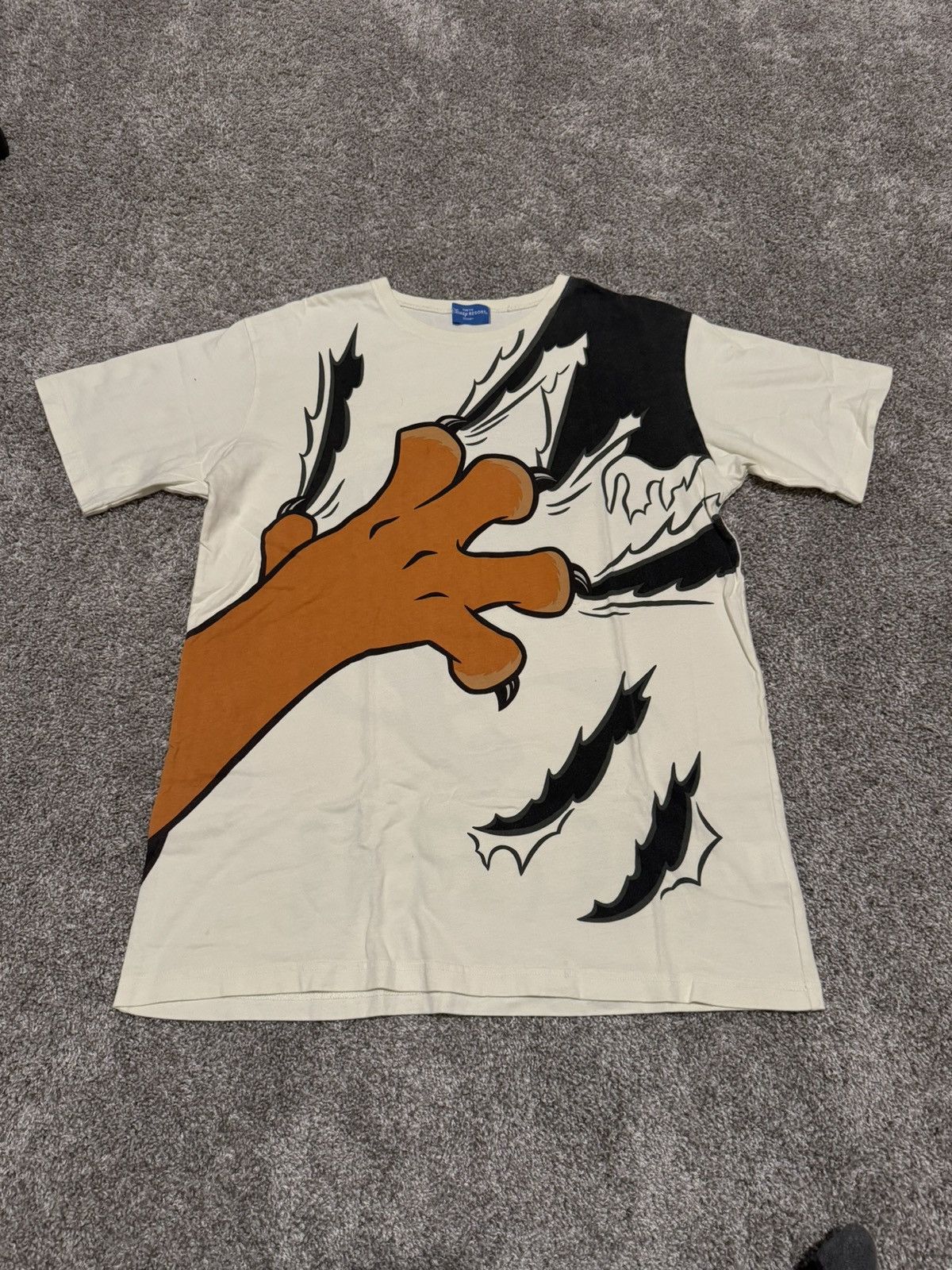 Disney Vintage The Lion King Scar Mega Print Tokyo Disney Resort. Size US L / EU 52-54 / 3 - 1 Thumbnail