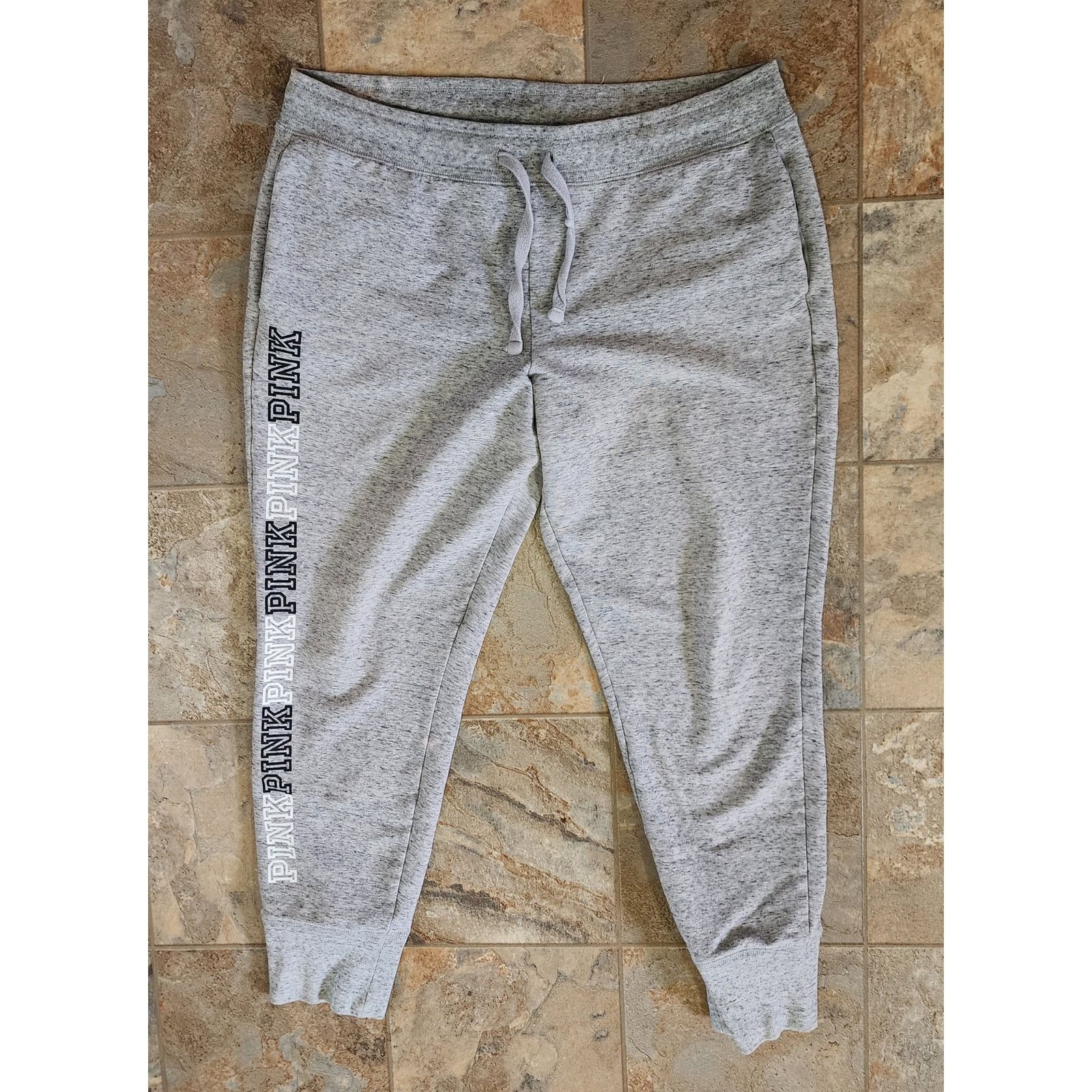 Victoria's Secret Victoria's Secret Pink Sweatpants Light Gray Logo size large Size 34" / US 12 / IT 48 - 1 Thumbnail