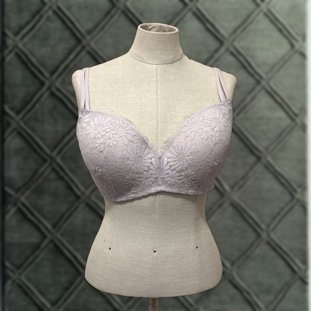 Vintage Aerie Wireless Bra 34DDD Lace Purple Back Closure Adjustable Plunge Girls Womens Mens Size ONE SIZE - 1 Thumbnail