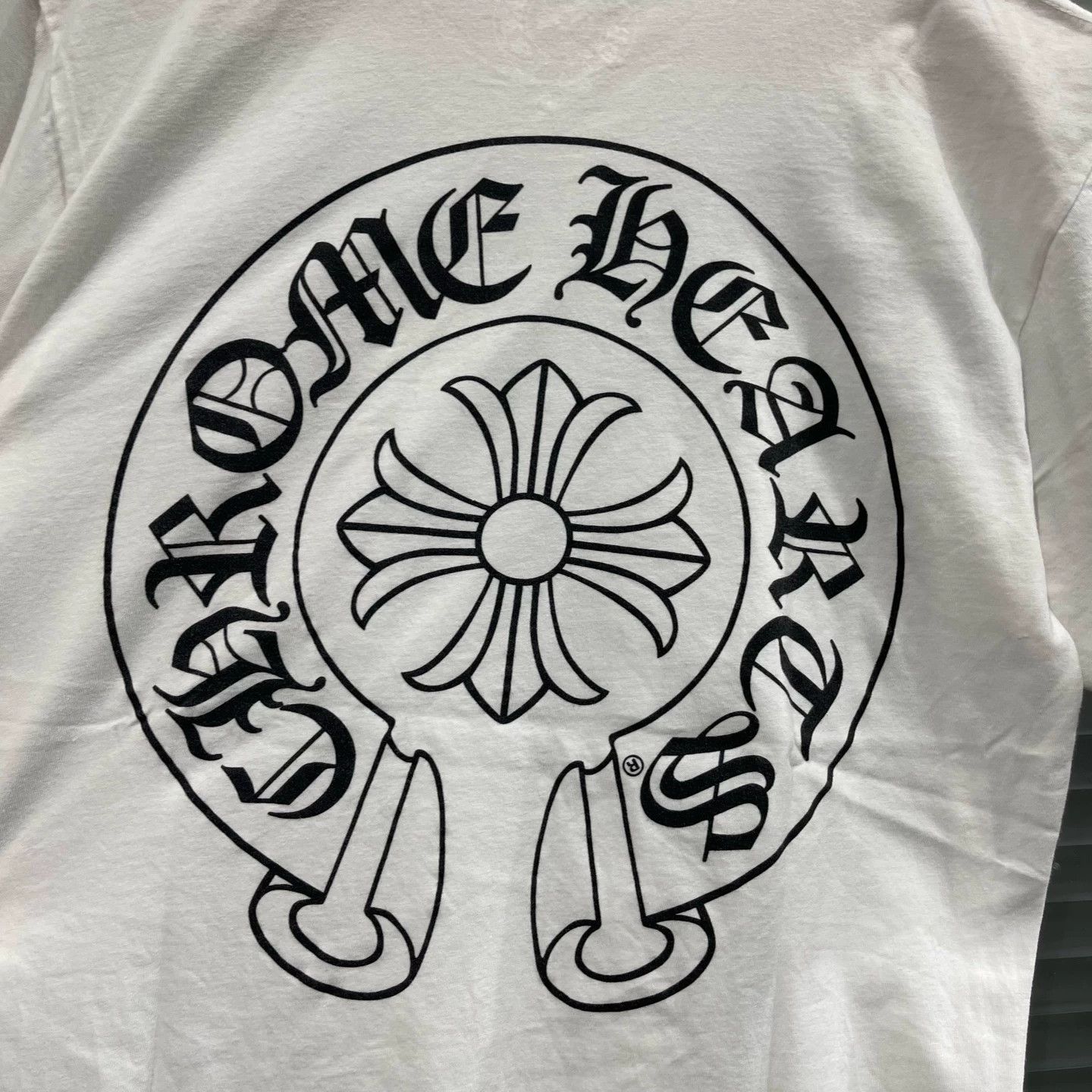 Chrome Hearts Chrome Hearts Back Cross SS Tee M Like New #11510 Size US M / EU 48-50 / 2 - 6 Thumbnail