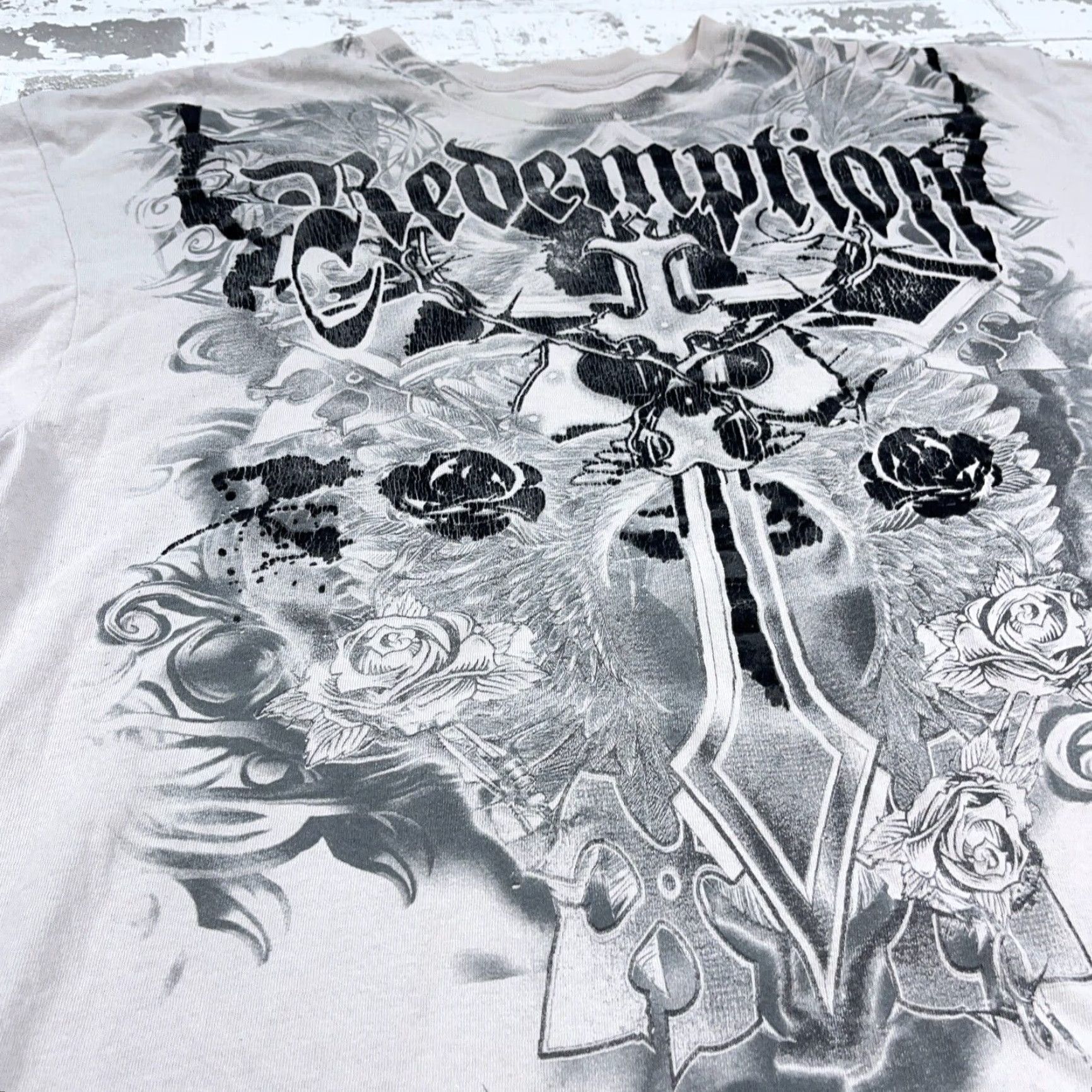 Vintage VINTAGE Redemption Shirt Men 2XL White Black Tee Graphic Print Reversible All Seasons Gothic Punk USA Skull Retro 2000s Mens Size US XXL / EU 58 / 5 - 4 Thumbnail