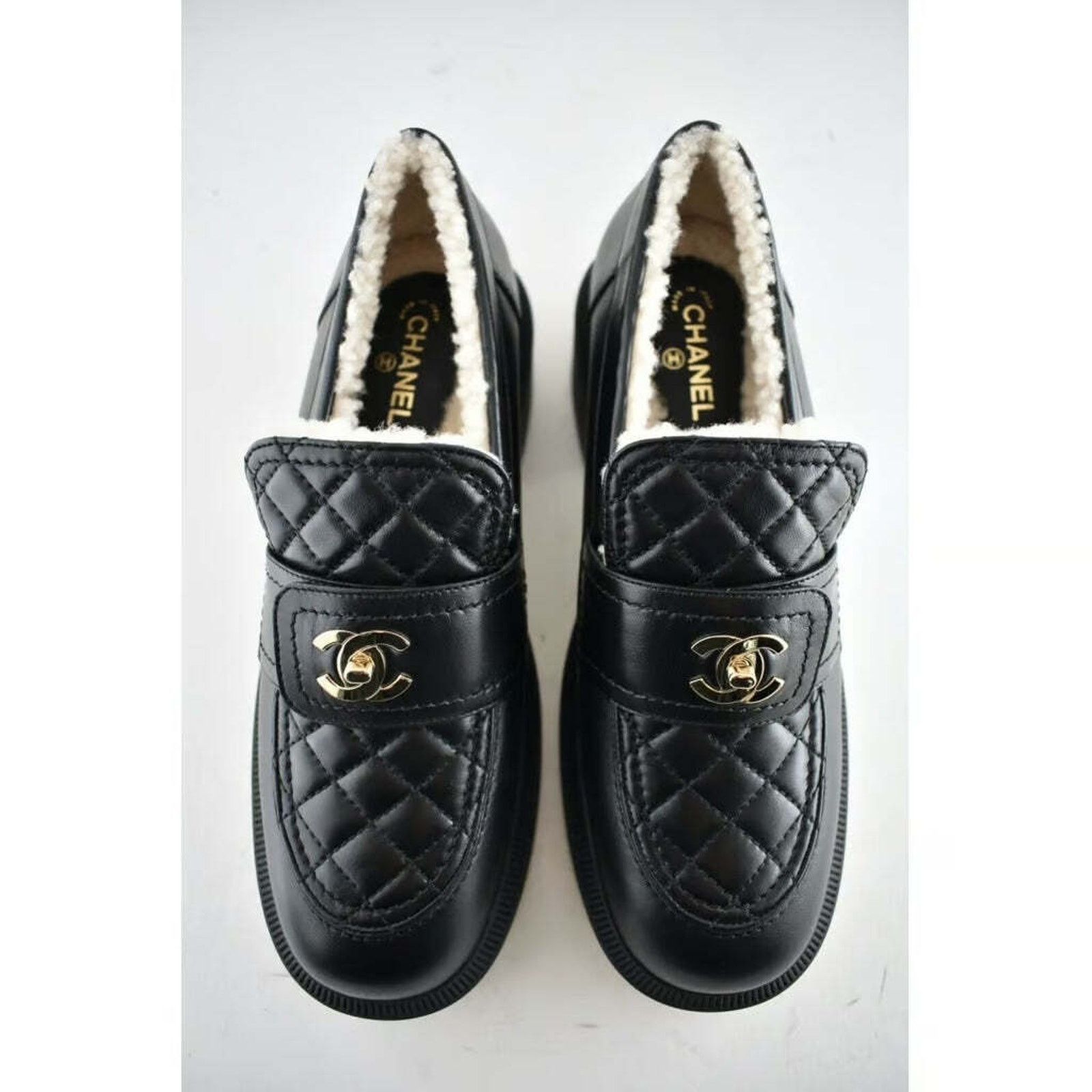 Chanel 21B Quilted Turnlock CC Shearling Fur Mule Flat Loafer 42 Size US 12 / IT 42 - 7 Thumbnail