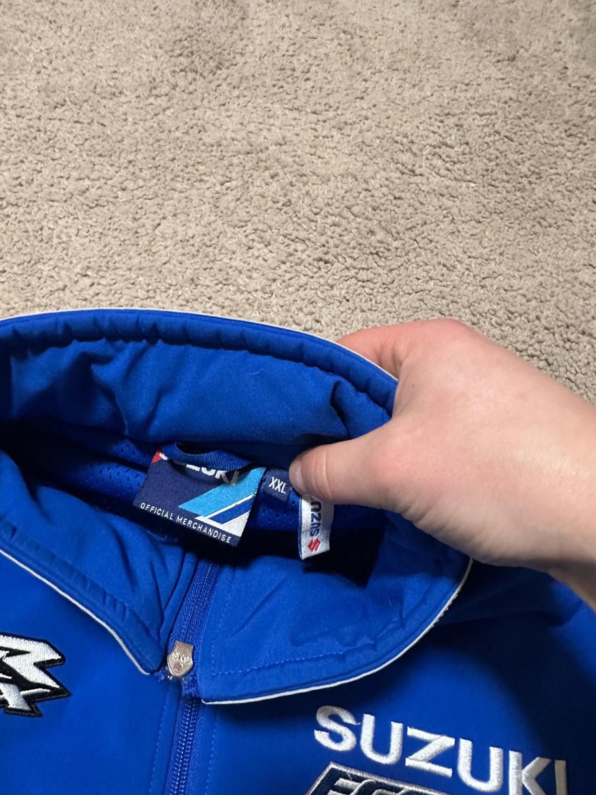 Other Suzuki MotoGP 2020 Team Softshell Sport Jacket Ecstar GSX-RR Size US XXL / EU 58 / 5 - 7 Thumbnail