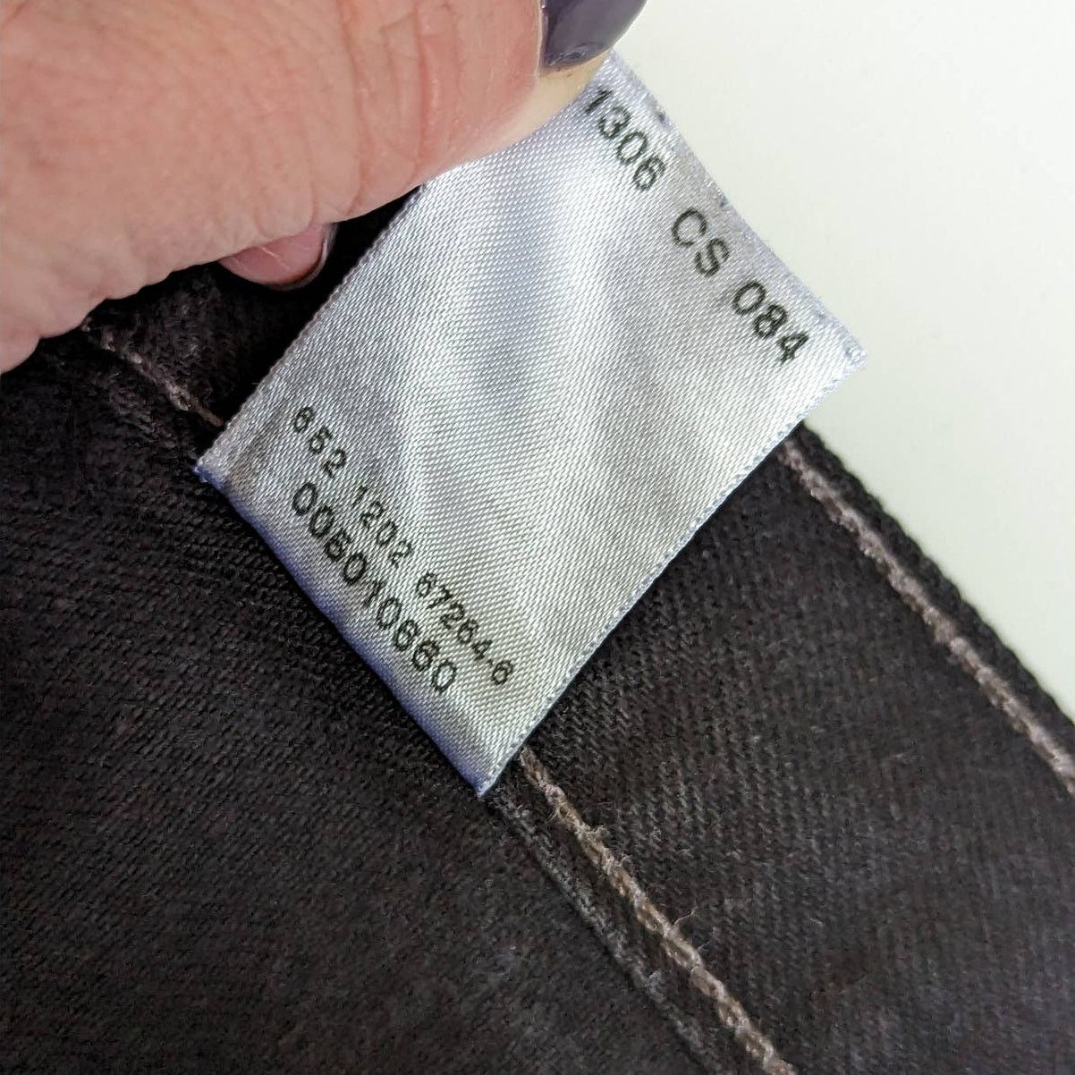 Levi's × Levi's Vintage Clothing × Vintage Vintage Y2K Levi 501 Jeans Black Faded Colombia Button Fly Size US 40 / EU 56 - 7 Thumbnail