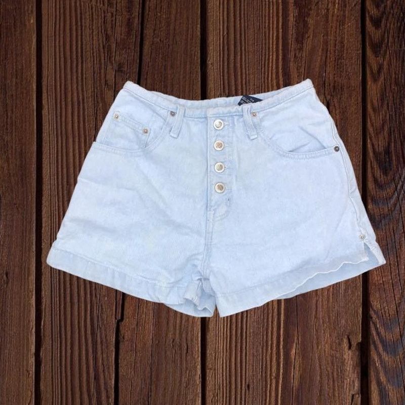 Route 66 Vintage Women High Rise Jean Shorts Light Wash 7/8 28" Waist Size 30" / US 8 / IT 44 - 1 Thumbnail