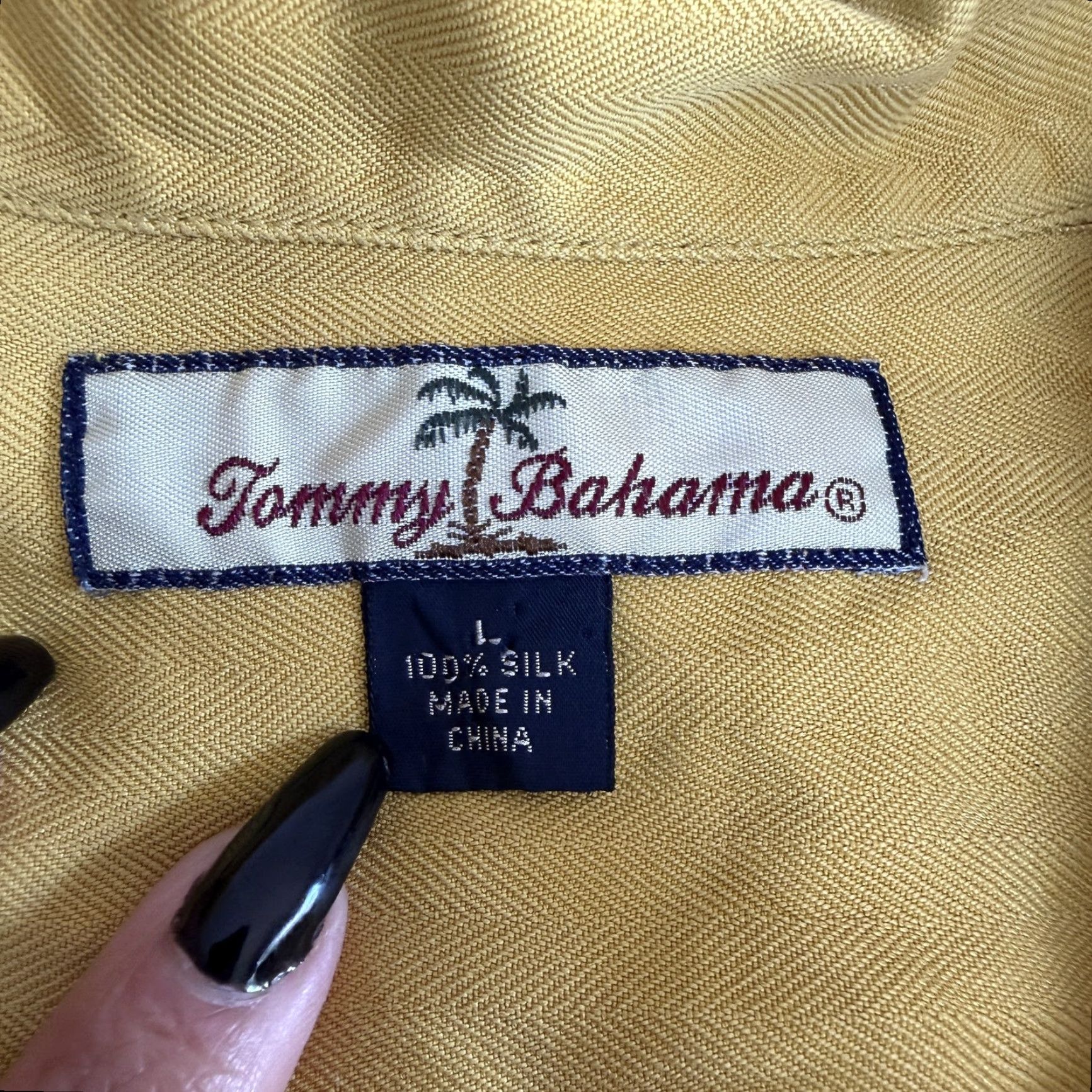 Tommy Bahama Tommy Bahama Shirt Mens L Yellow Silk Herringbone Camp Button Front Casual Size US L / EU 52-54 / 3 - 3 Thumbnail