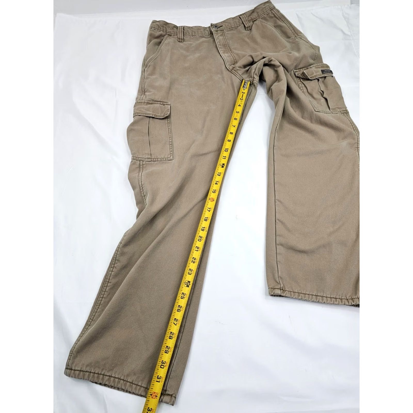 Wrangler Wrangler Cargo Pants Men 36x34 Fleece Lined Beige Relaxed Fit Cargo Utility Workwear Pants Size US 36 / EU 52 - 4 Thumbnail