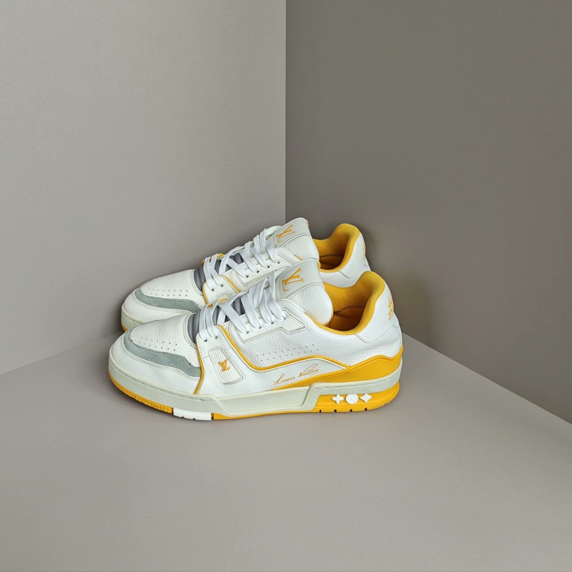 Louis Vuitton Louis Vuitton Training Yellow Lowtop Sneakers 7 Men Size US 7 / EU 40 - 1 Thumbnail