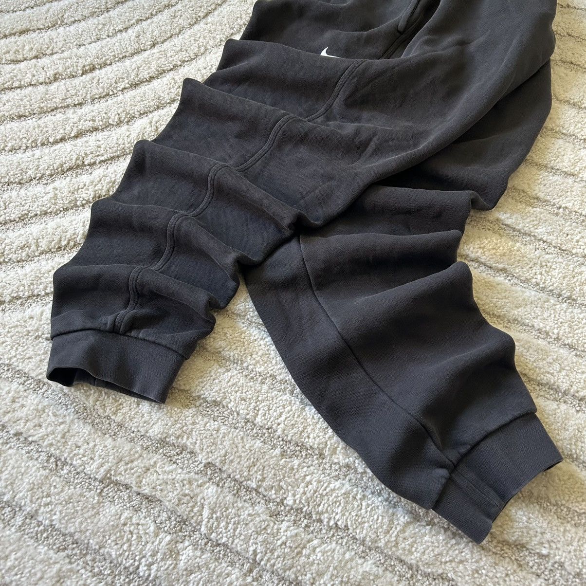 Nike Vintage Black Nike Sweatpants Size US 34 / EU 50 - 2 Thumbnail