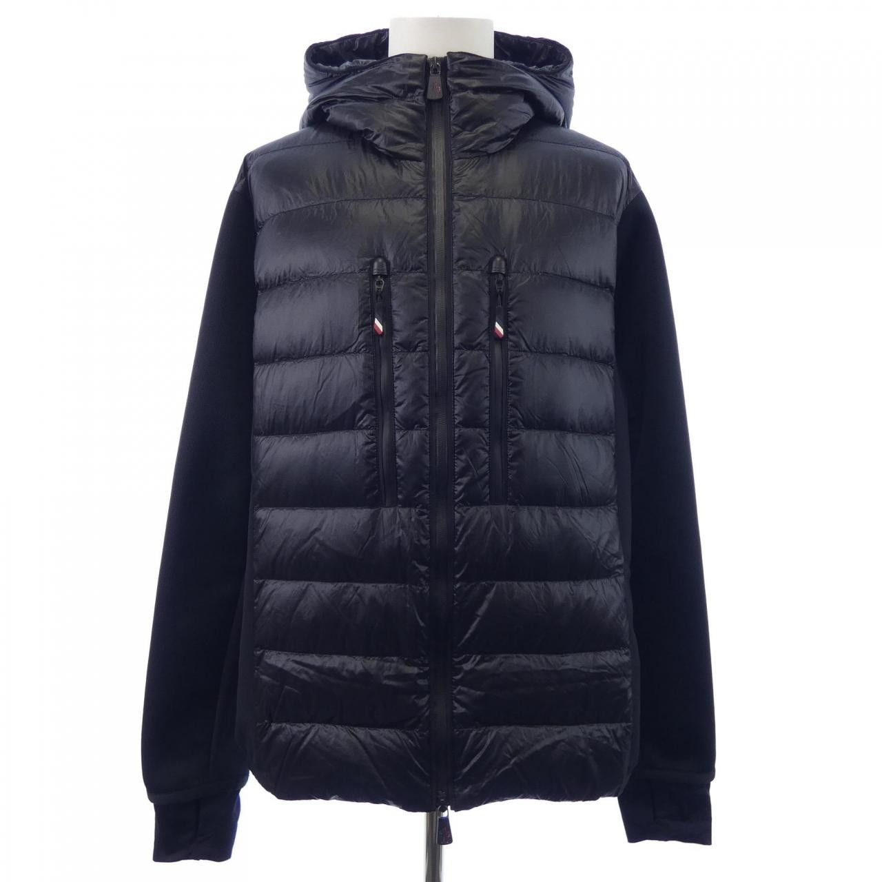 Moncler Moncler Moncler Down Jacket Textile Outerwear 20979B00008 DUTY FREE for USA Size ONE SIZE - 1 Thumbnail