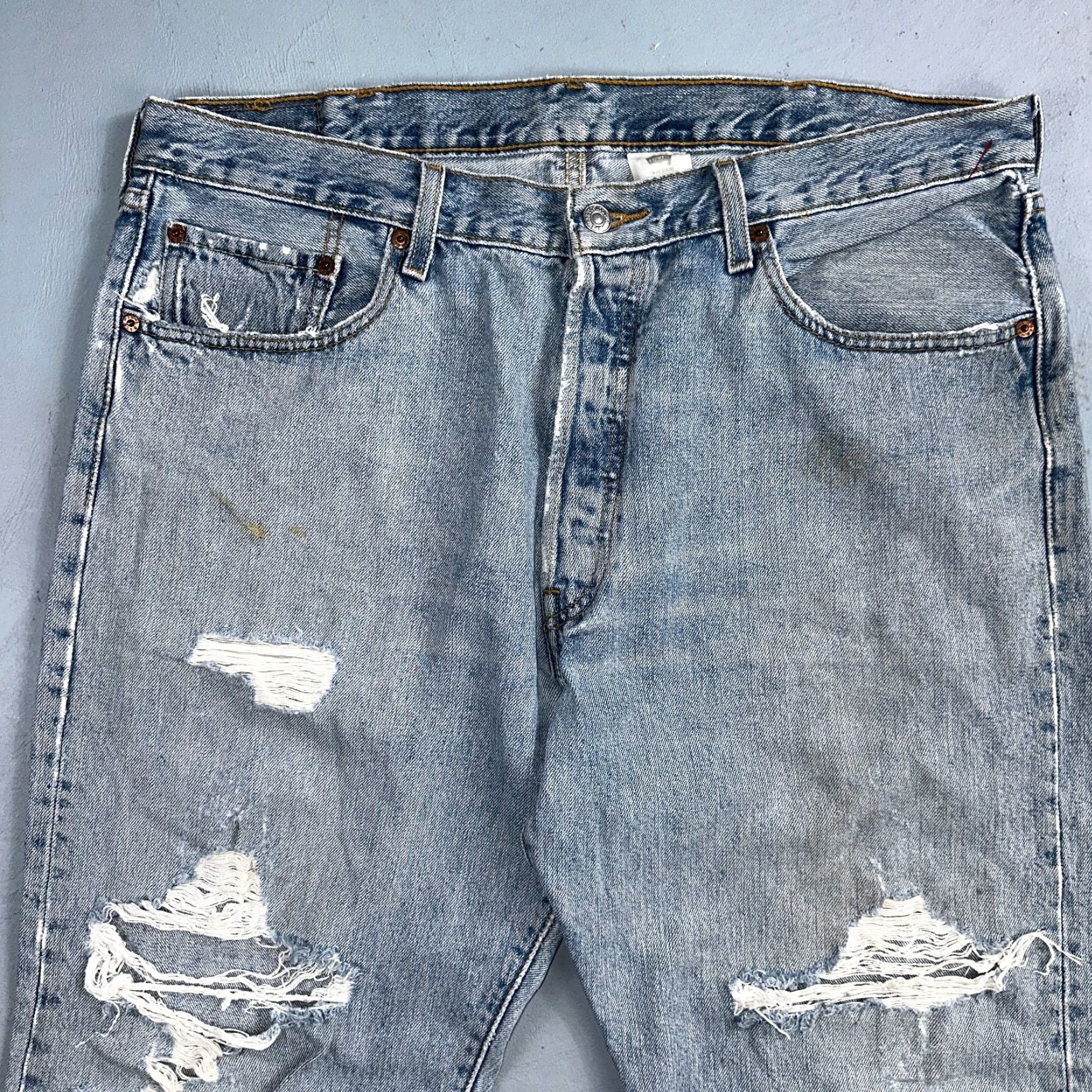 Levi's Levi's 501 Vintage Y2K Straight Jeans 90s Light Blue 38x32 Men's Regular Denim Cotton Blue 501 Series Jeans Size US 38 / EU 54 - 2 Thumbnail