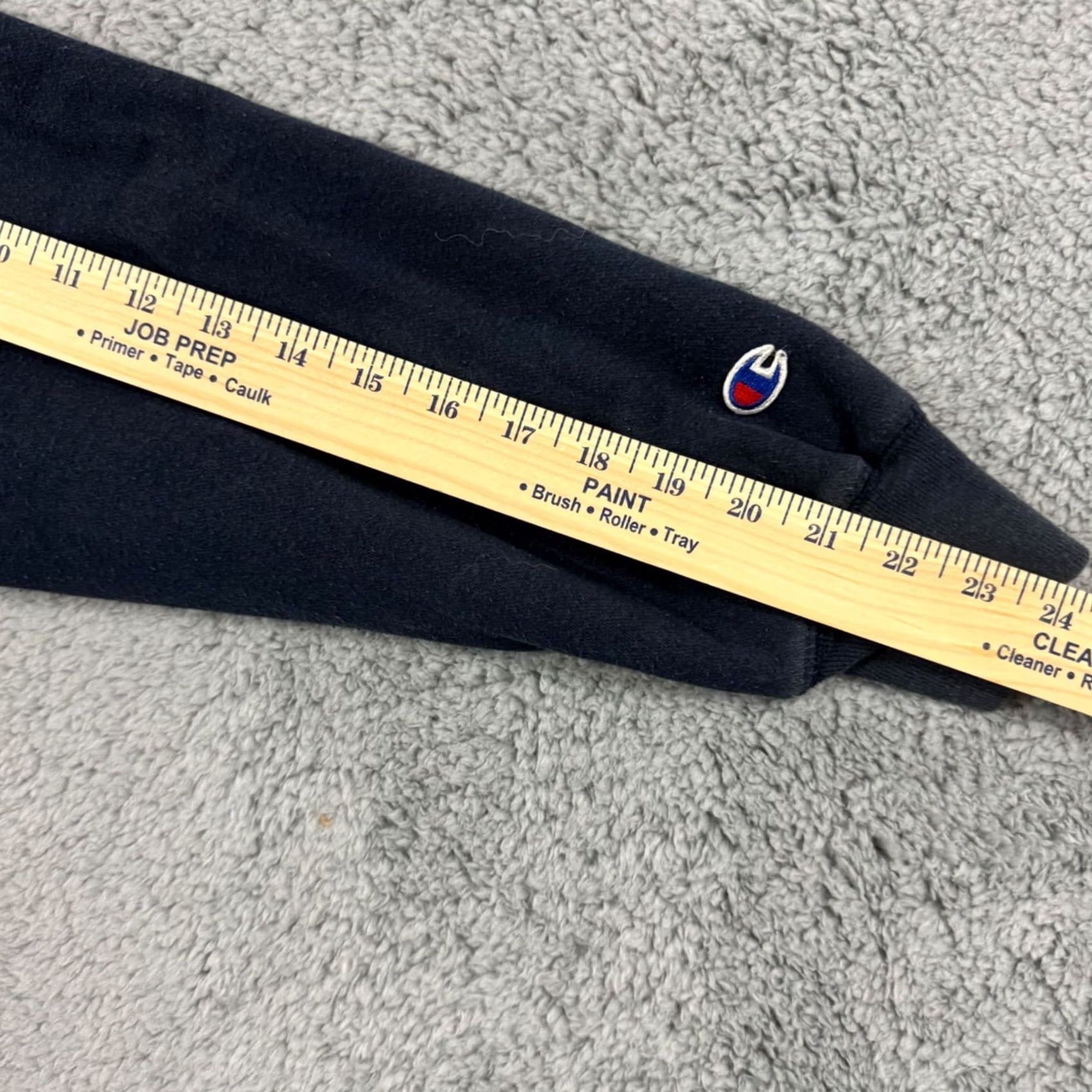 Champion - Keeps exact spelling and capitalization Size US S / EU 44-46 / 1 - 8 Thumbnail