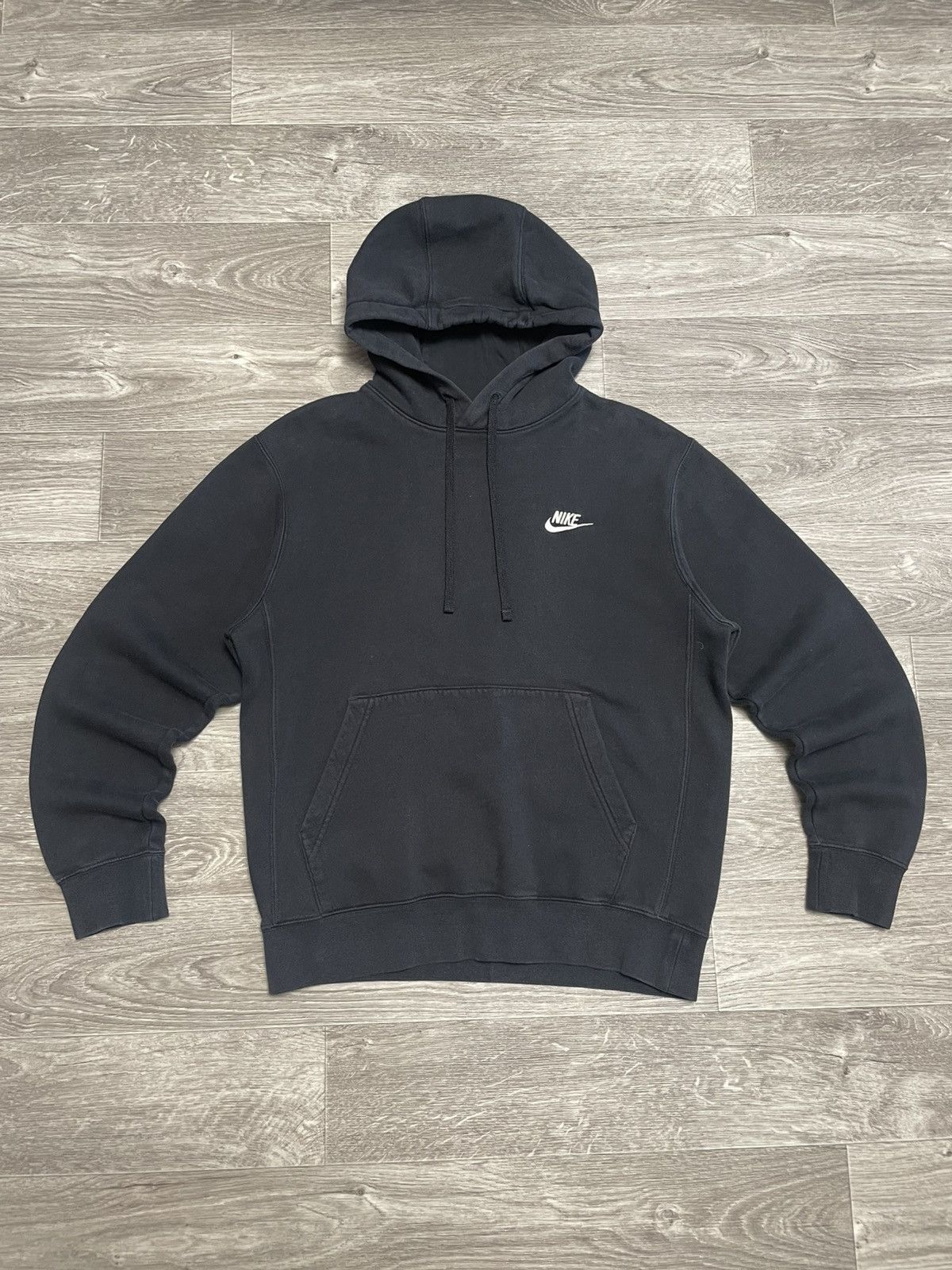 Nike Vintage Nike Black Basic Hoodie Y2K Size US S / EU 44-46 / 1 - 1 Thumbnail