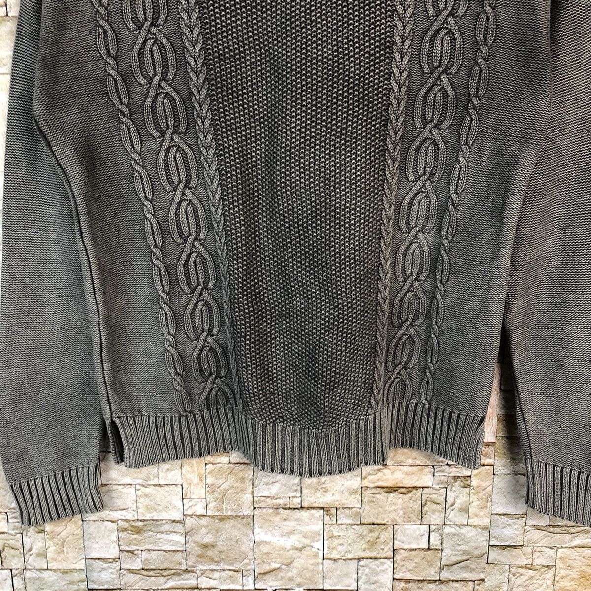 GU × Homespun Knitwear × Japanese Brand GU Grey faded cable Knitwear #A1110 Size US S / EU 44-46 / 1 - 6 Thumbnail