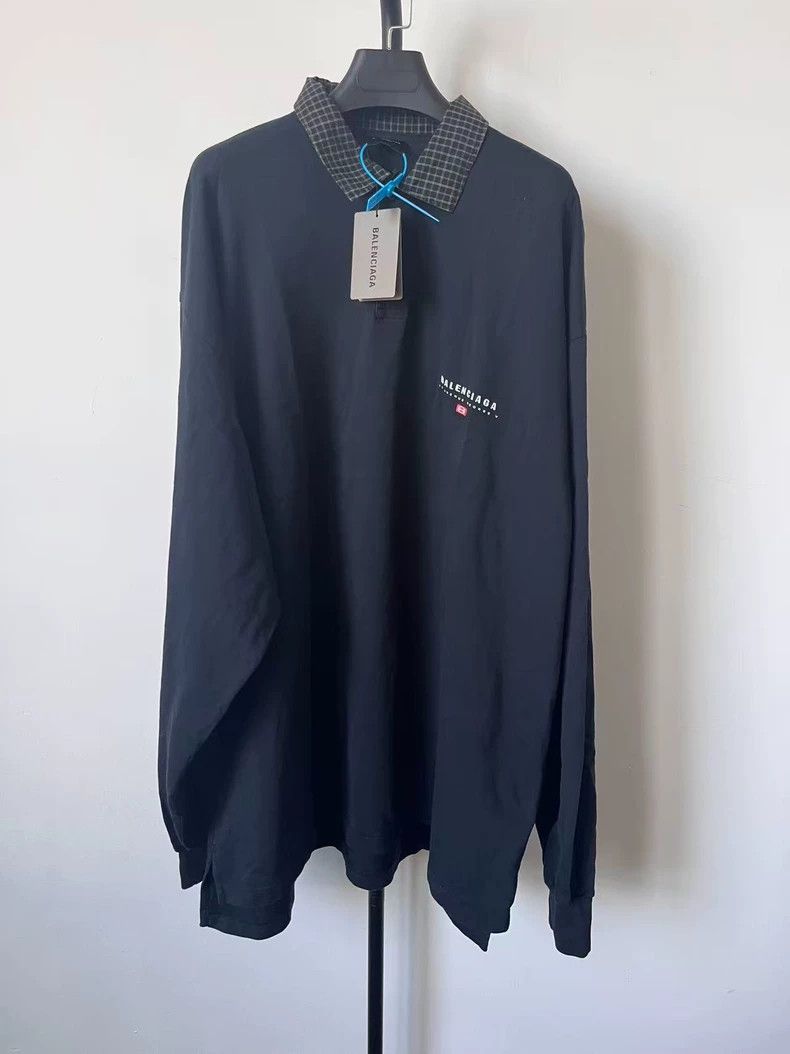 Balenciaga Balenciaga Solid Color Checkered Collar Long Sleeve Polo S Size US XL / EU 56 / 4 - 1 Thumbnail