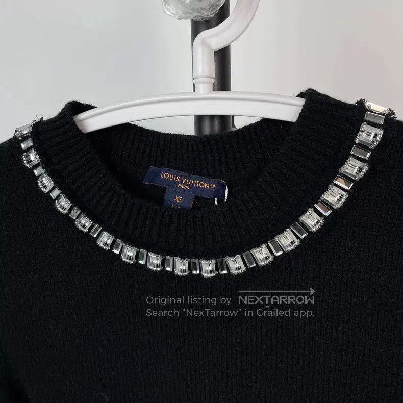 Louis Vuitton Louis Vuitton Round Neck with Beads and Diamonds Black Sho Size XS / US 0-2 / IT 36-38 - 4 Thumbnail