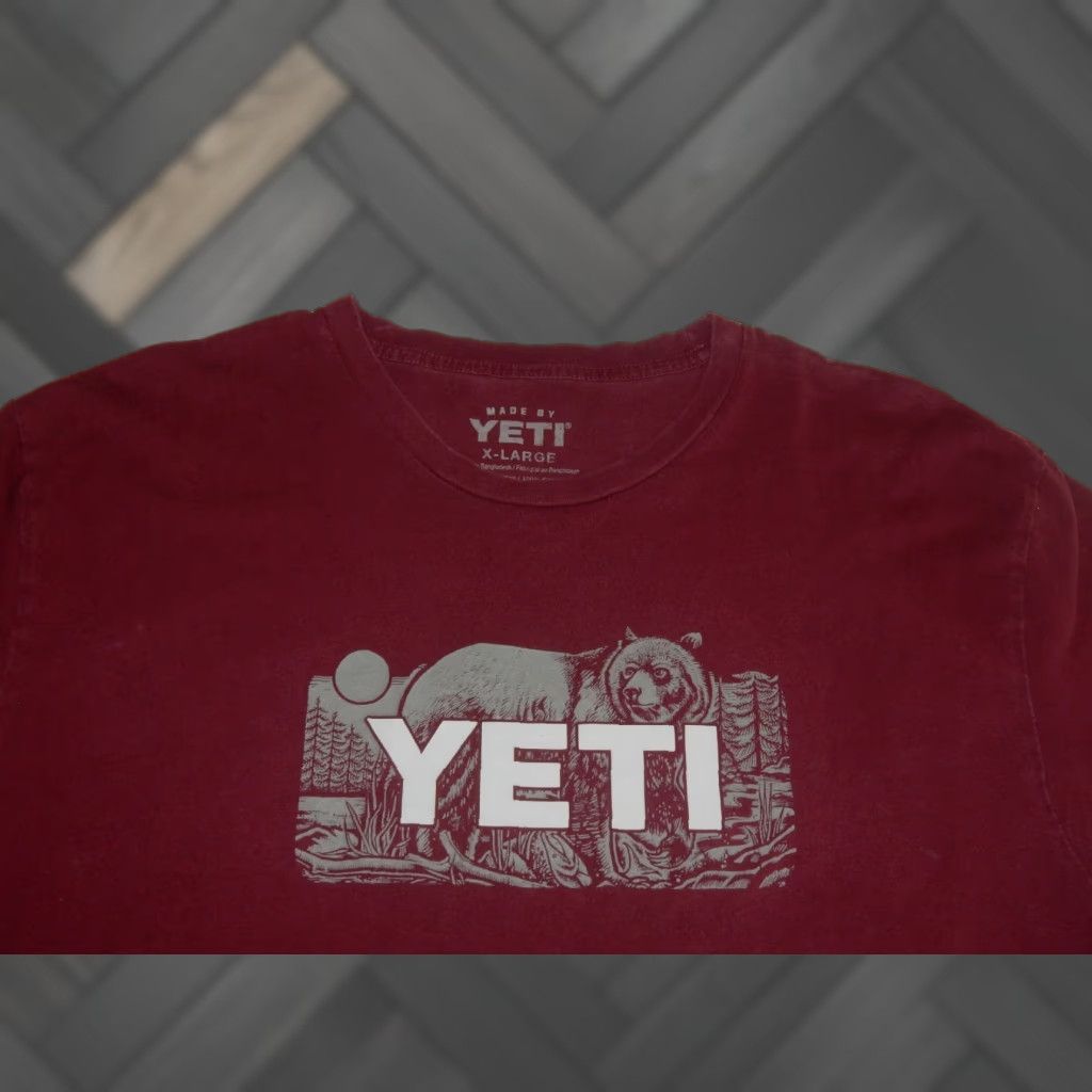 Yeti YETI Men's Graphic T-Shirt XL Red Bear Short Sleeve Cotton Size US XL / EU 56 / 4 - 1 Thumbnail