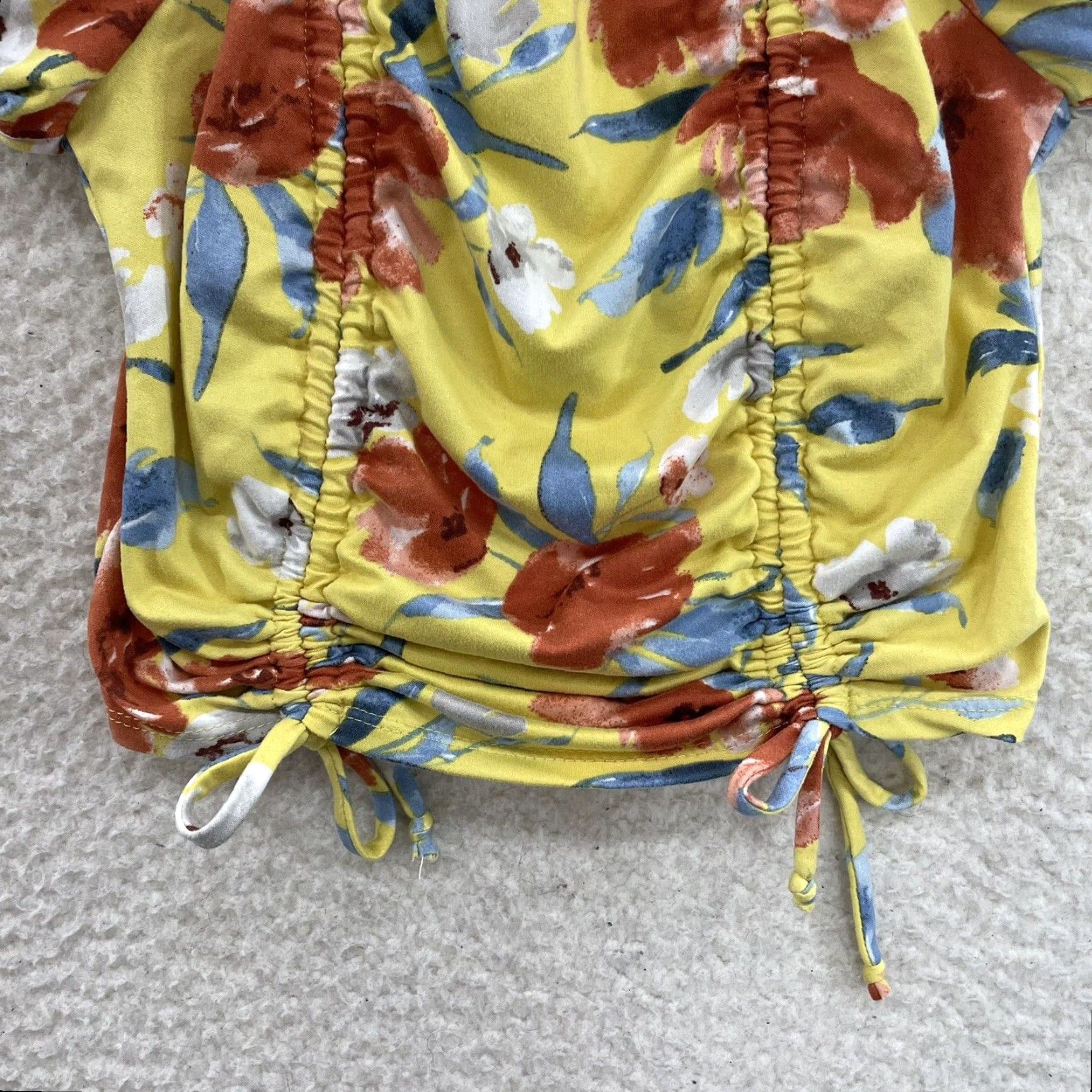 destin VINTAGE 90s Y2K Destiny Crop Top Shirt XS Women Yellow Floral Tropical Hawaiian Cap Sleeve Size XS / US 0-2 / IT 36-38 - 4 Thumbnail