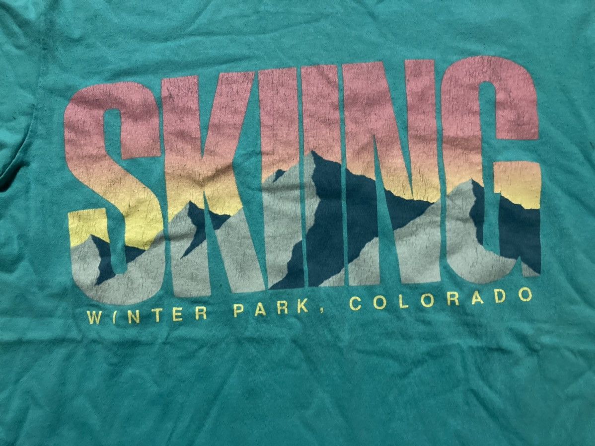 Vintage Vintage T-shirt Stedman Sking Winter park 80s Size US L / EU 52-54 / 3 - 3 Thumbnail