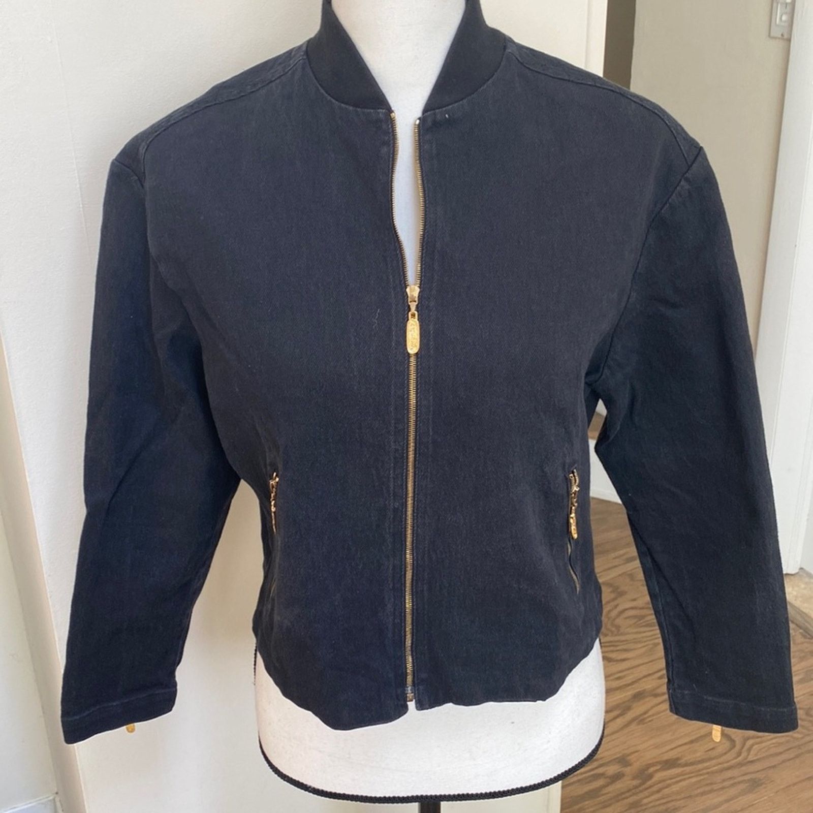 St. John St. John Sport by Marie Gray Denim Zip Up Crop Jacket Size S / US 4 / IT 40 - 1 Thumbnail