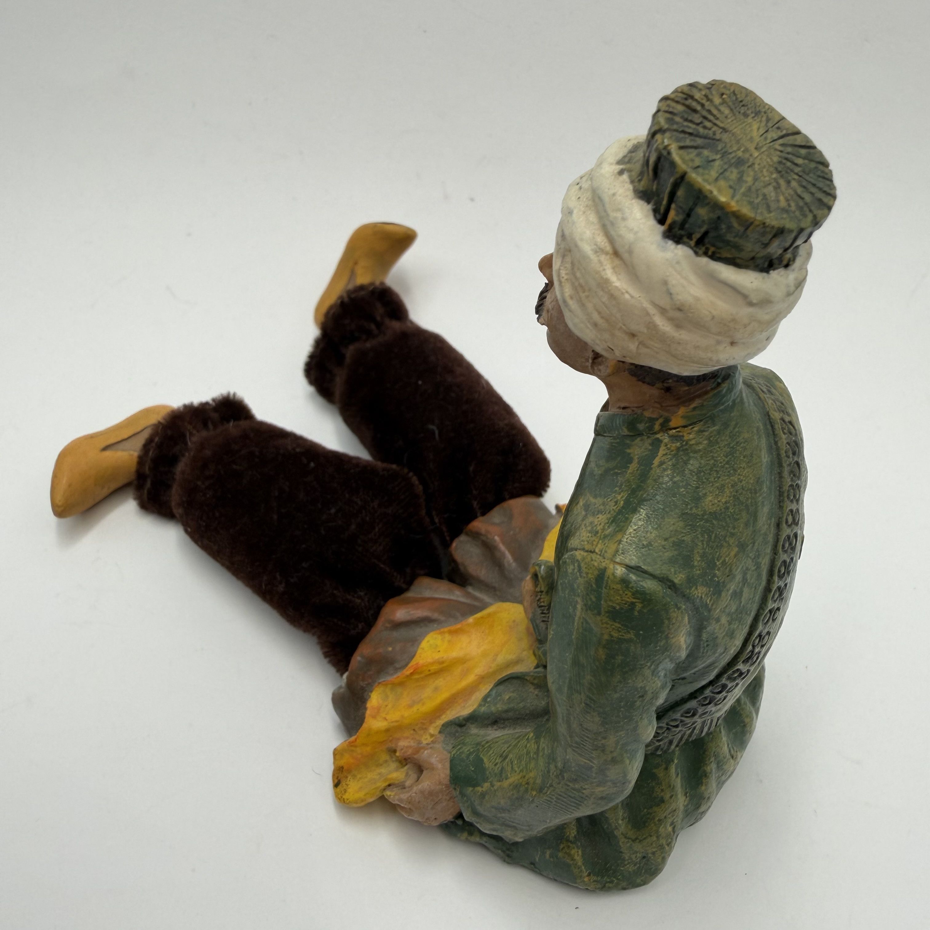 Vintage Vintage Uzbek Seated Man Figurine Shelf Sitter Size ONE SIZE - 4 Thumbnail