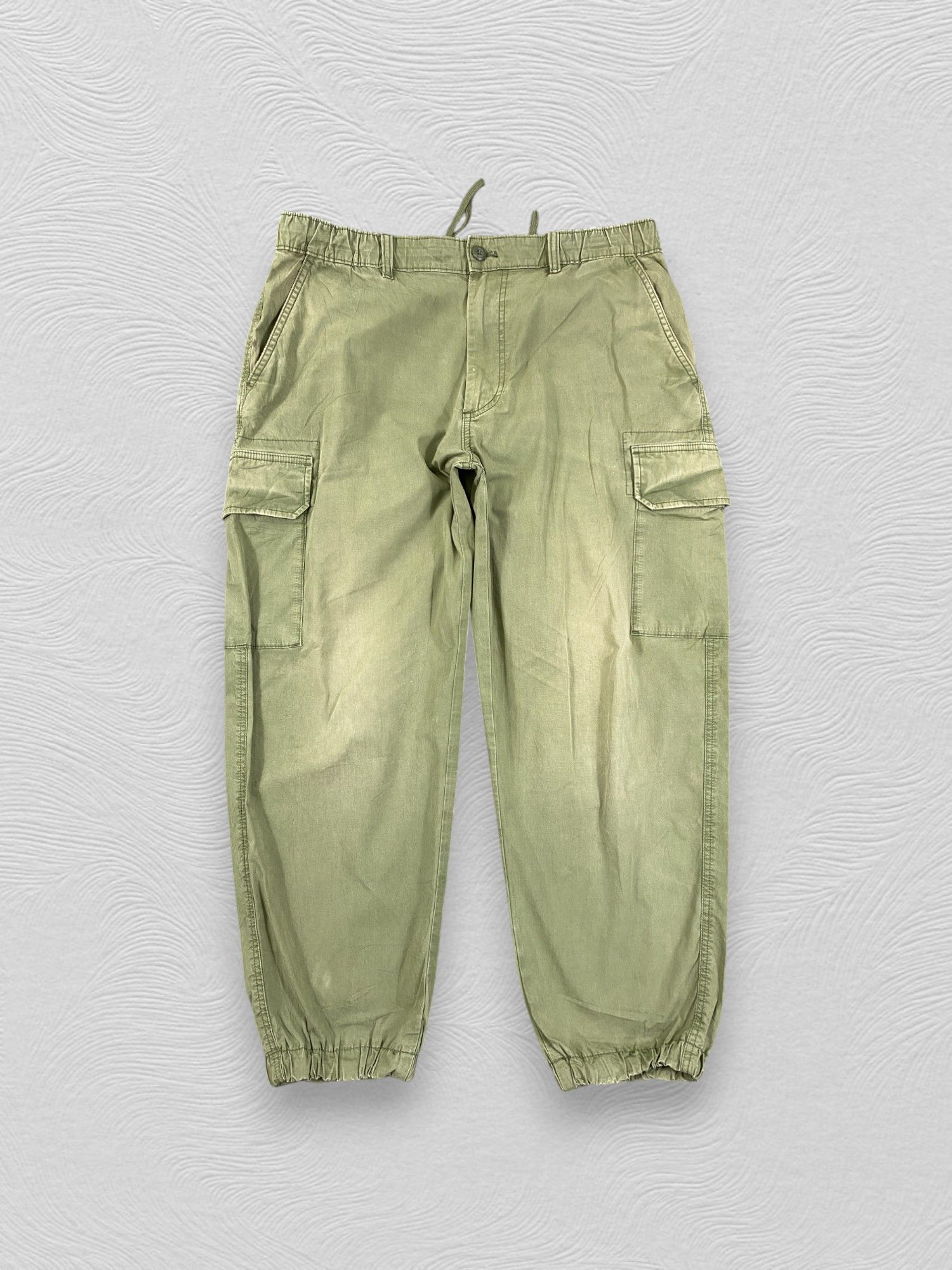 Japanese Brand Uniqlo Parachute Cargo Pants MultiPocket -CP231 Size US 34 / EU 50 - 1 Thumbnail
