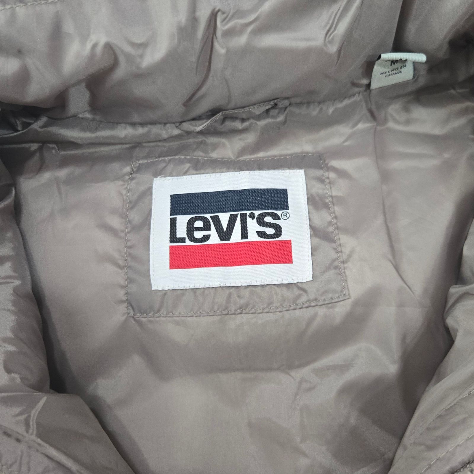 Levi's Levi’s Light Gray Hooded Puffer Vest NWT Size Medium Size M / US 6-8 / IT 42-44 - 9 Thumbnail